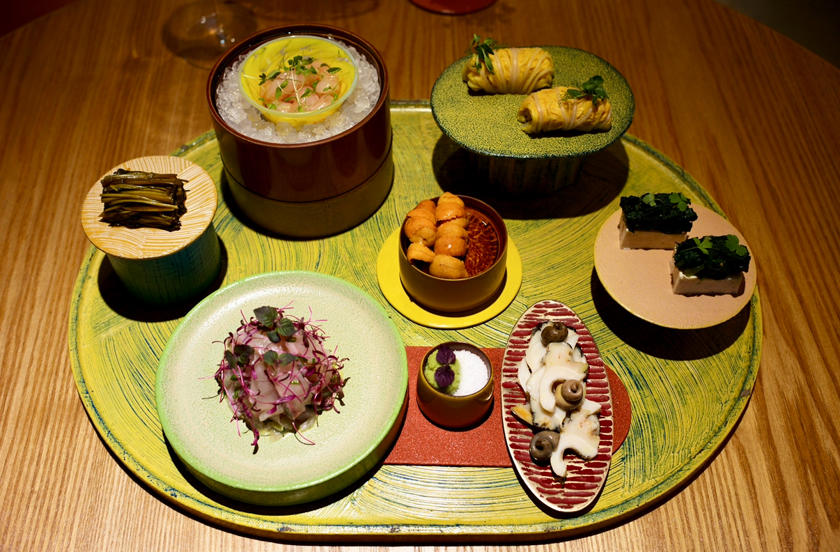 Dokdo 16 Celsius small table with makgeolli and seasonal Korean plates - Image 4