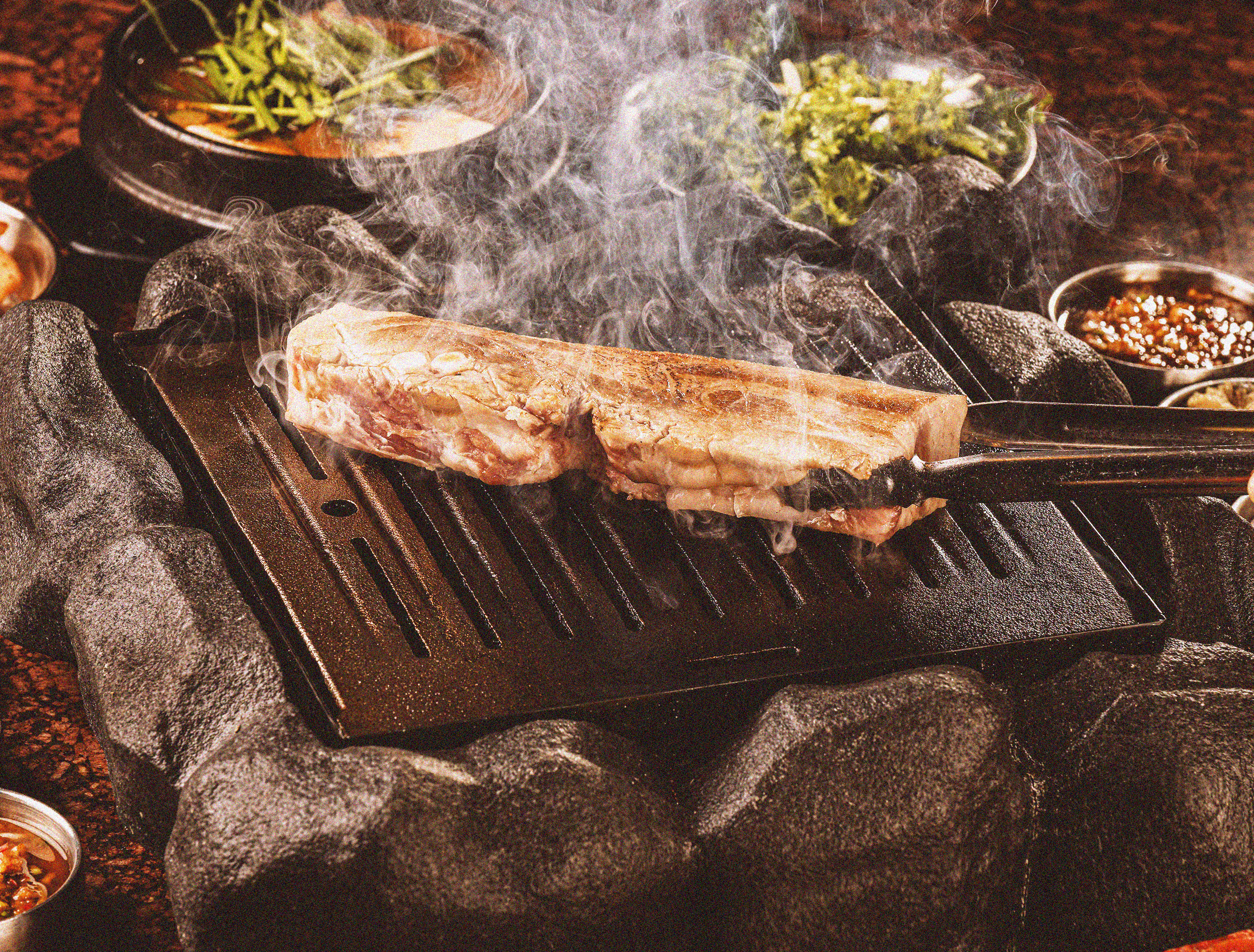 구들집（Gubdol Jip）石板火爐烤厚切豬肉