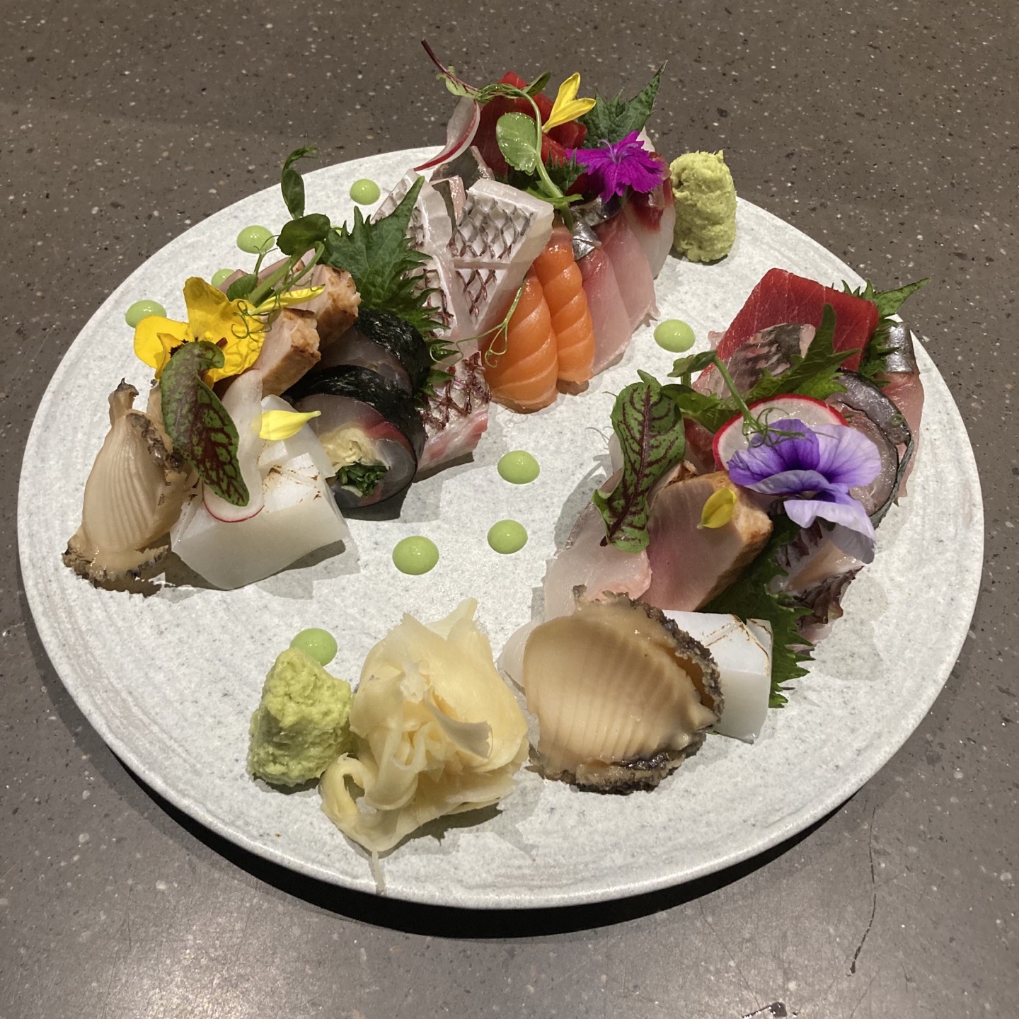 OROAT ROBATA binchotan and straw-fire grilling