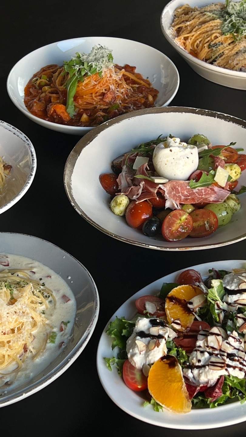 Jeongdae36 aged black pork cutlet and bistro plates