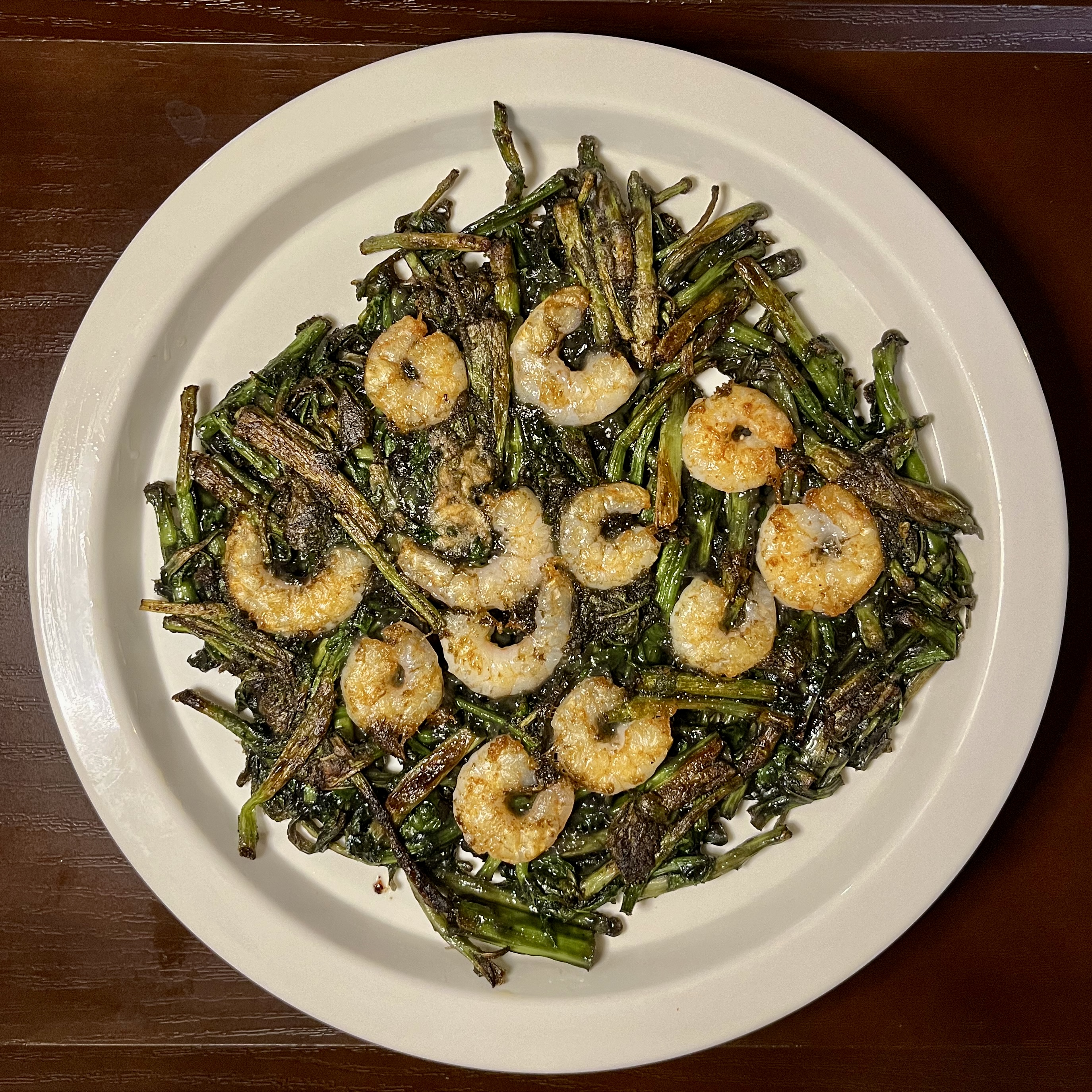 Erang以木質溫馨裝潢與韓式料理