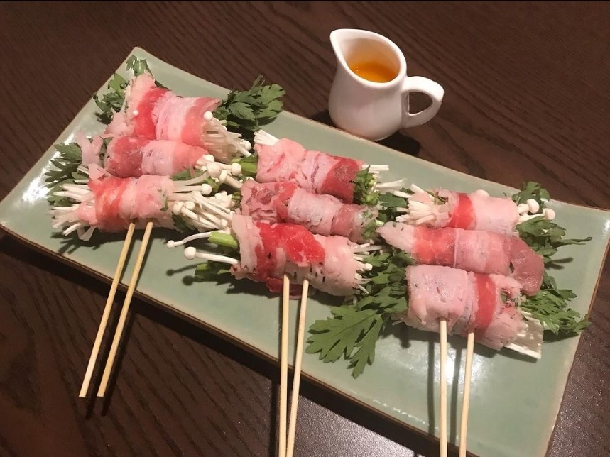 Yakitori Naruto charcoal-grilled skewers over binchotan