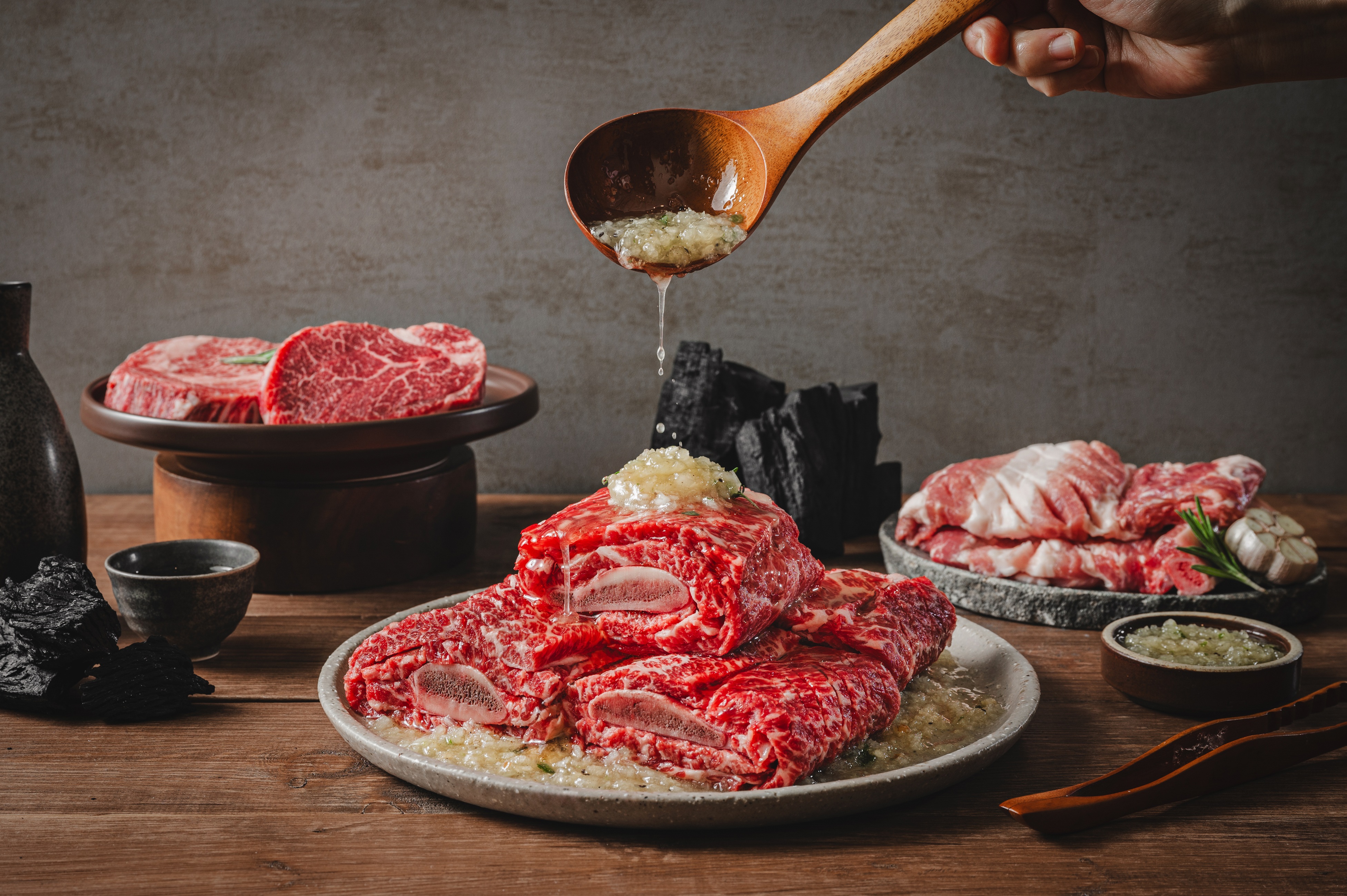 MONG.RO 汝矣岛私密包间与炭火烤排骨