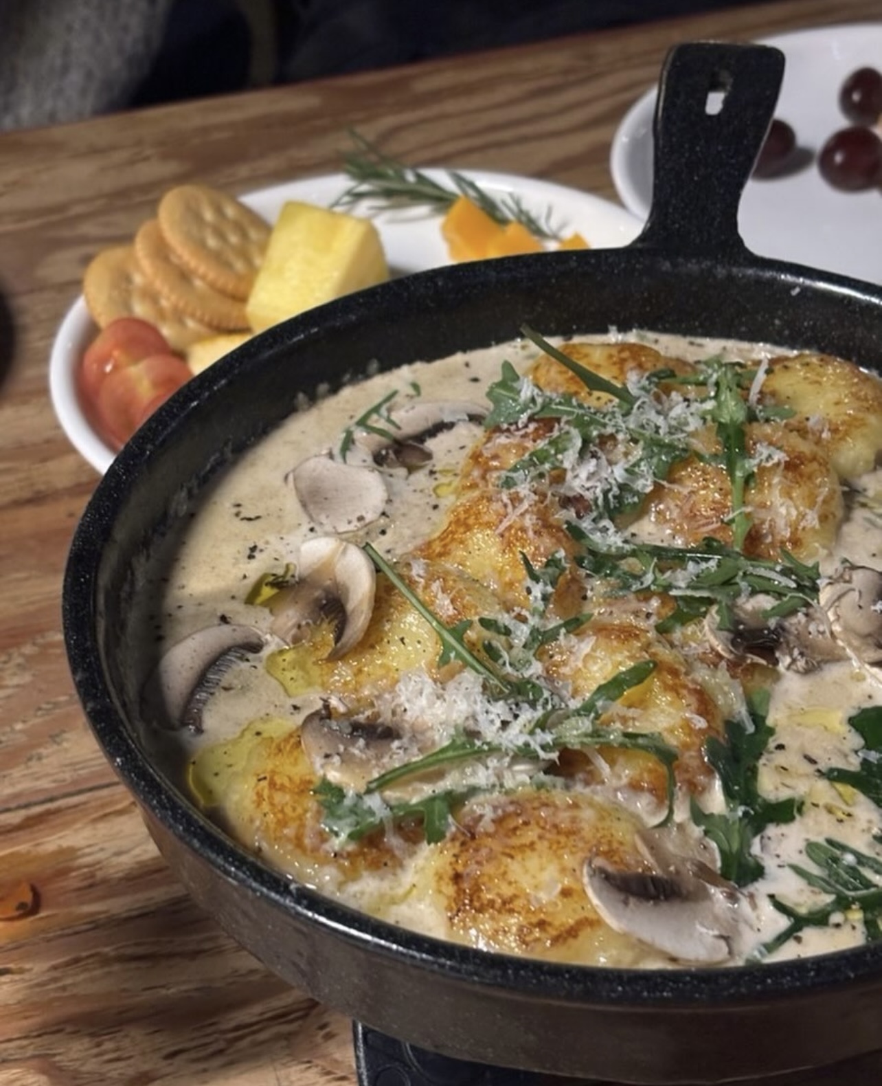 Savory wine bistro in Yeoksam with gnocchi and pasta