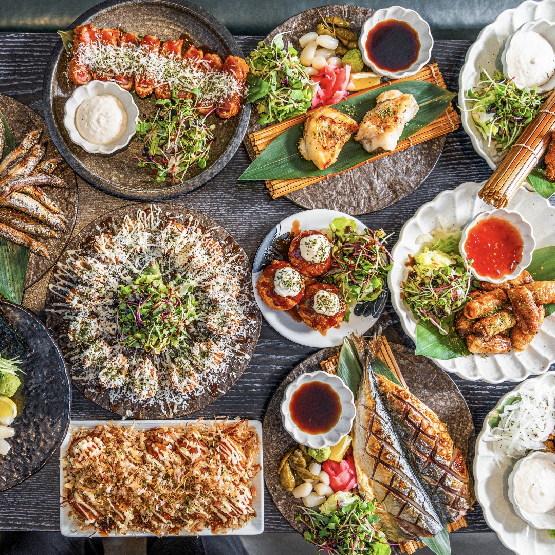 Charcoal skewers sizzling at Izakaya Honmi near COEX