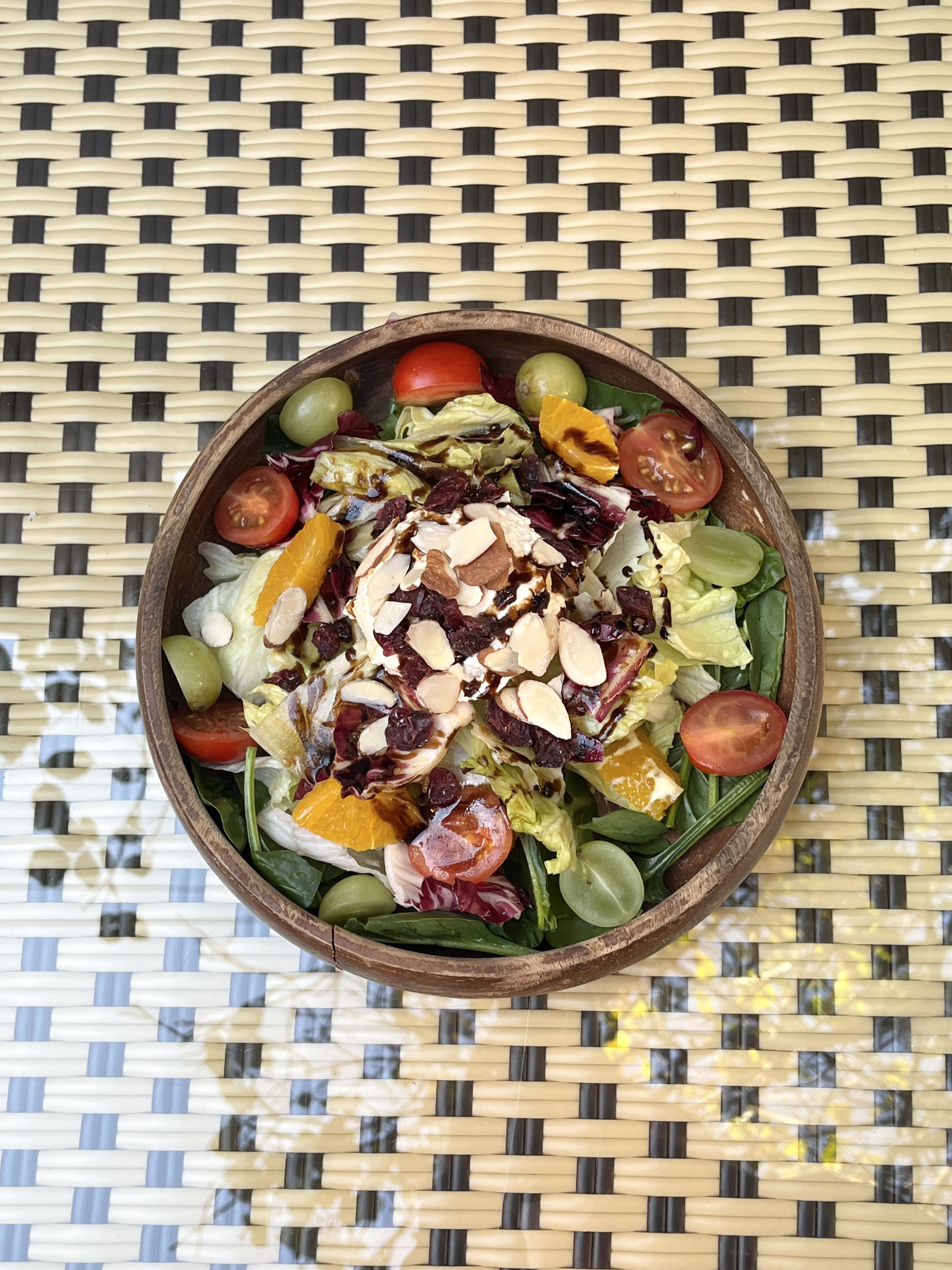 西村路沿いのSalon Sullaのイタリアンプレート