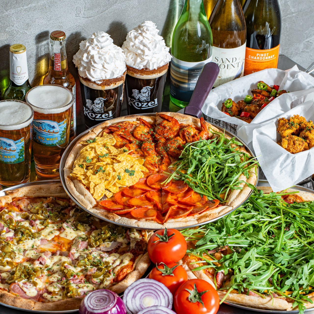 文來 DALLAS PIZZA 托盤中整披薩