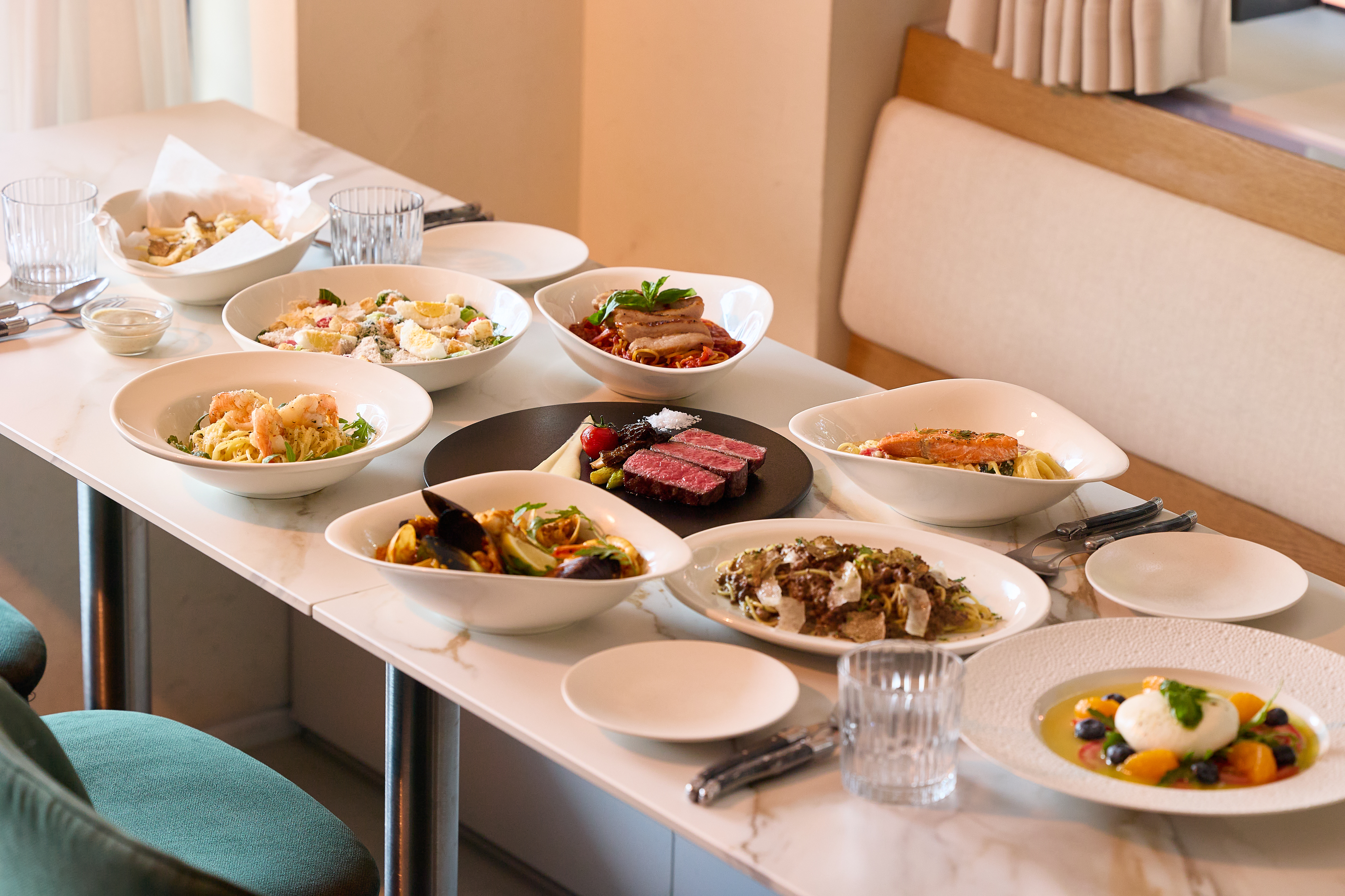 FOREST Seongsu Kitchen cozy dining room