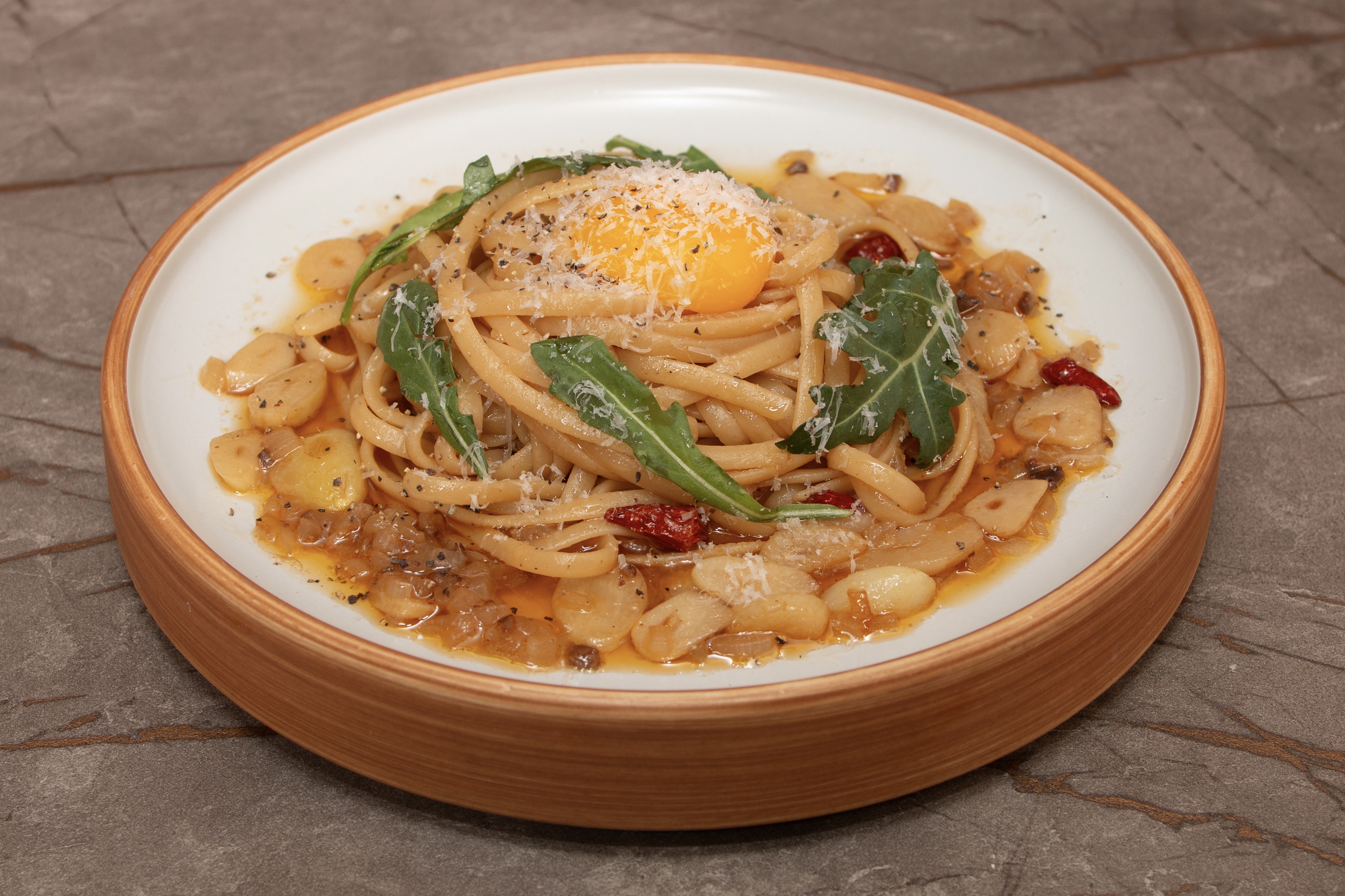 Nasseon Jamsil fusion Korean plates with traditional liquor and wine