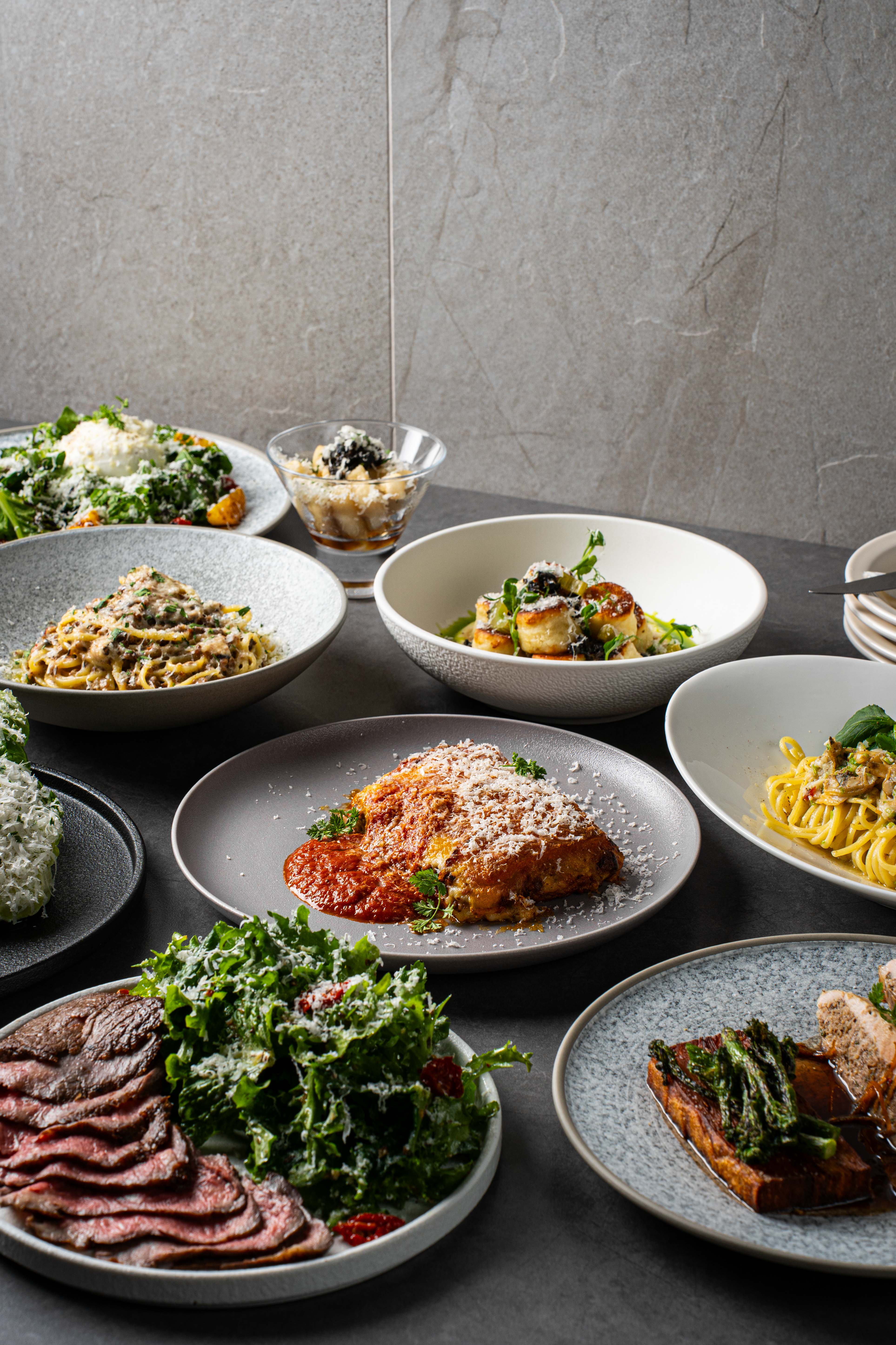 東莱のLunarossa夜景ワインバーのセッティング