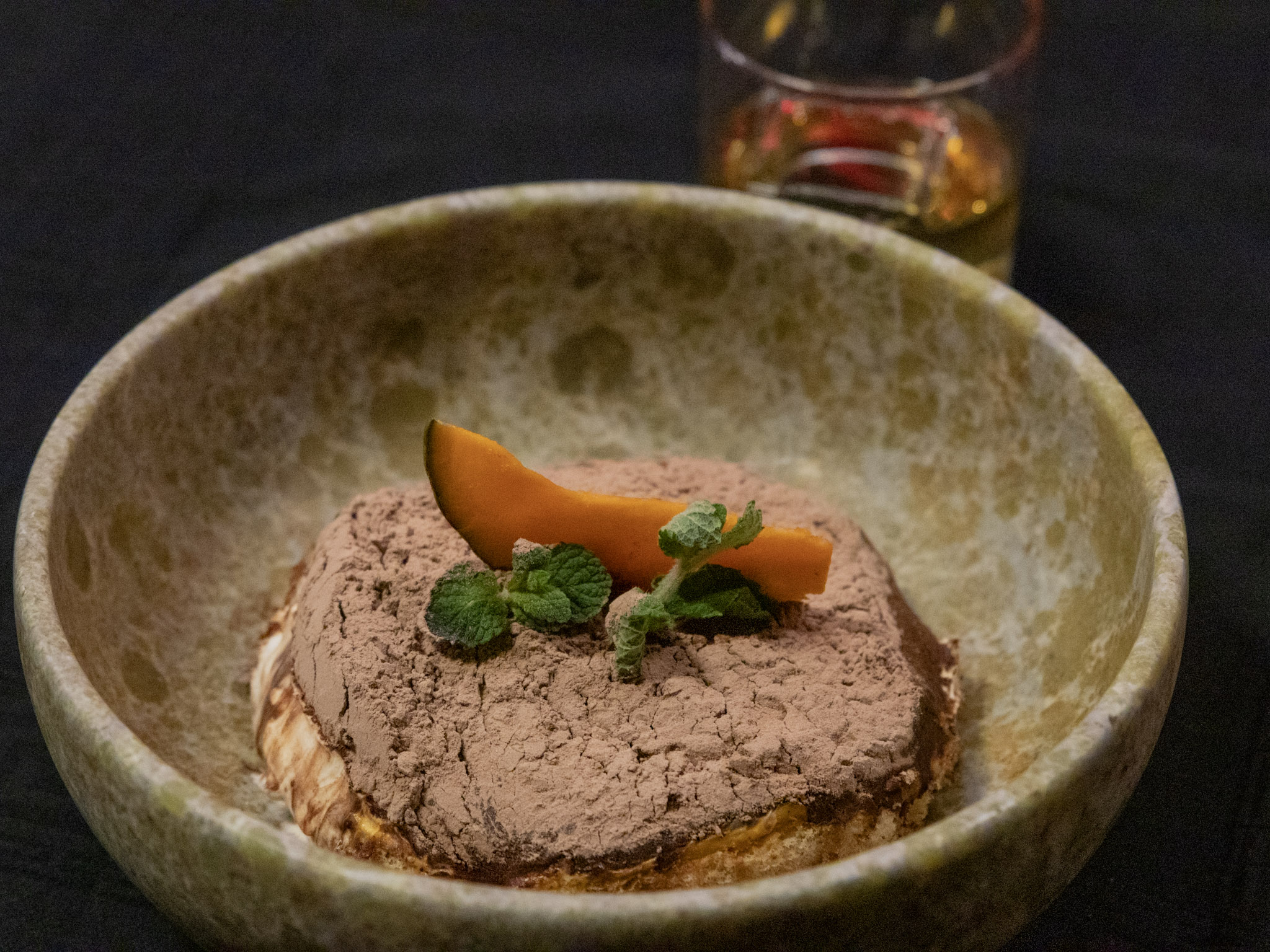 Cabaret Seongsu musical dining stage with guests enjoying food and drinks