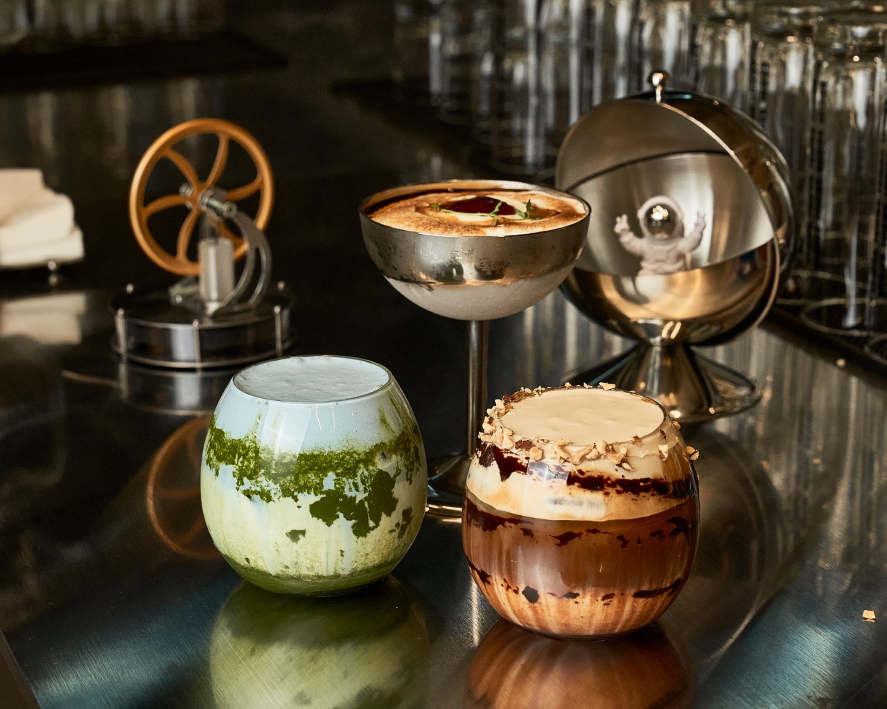 Higgs Coffee 行星灵感甜点与咖啡吧