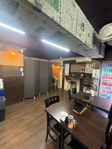 오모시로이규카츠 내부 1