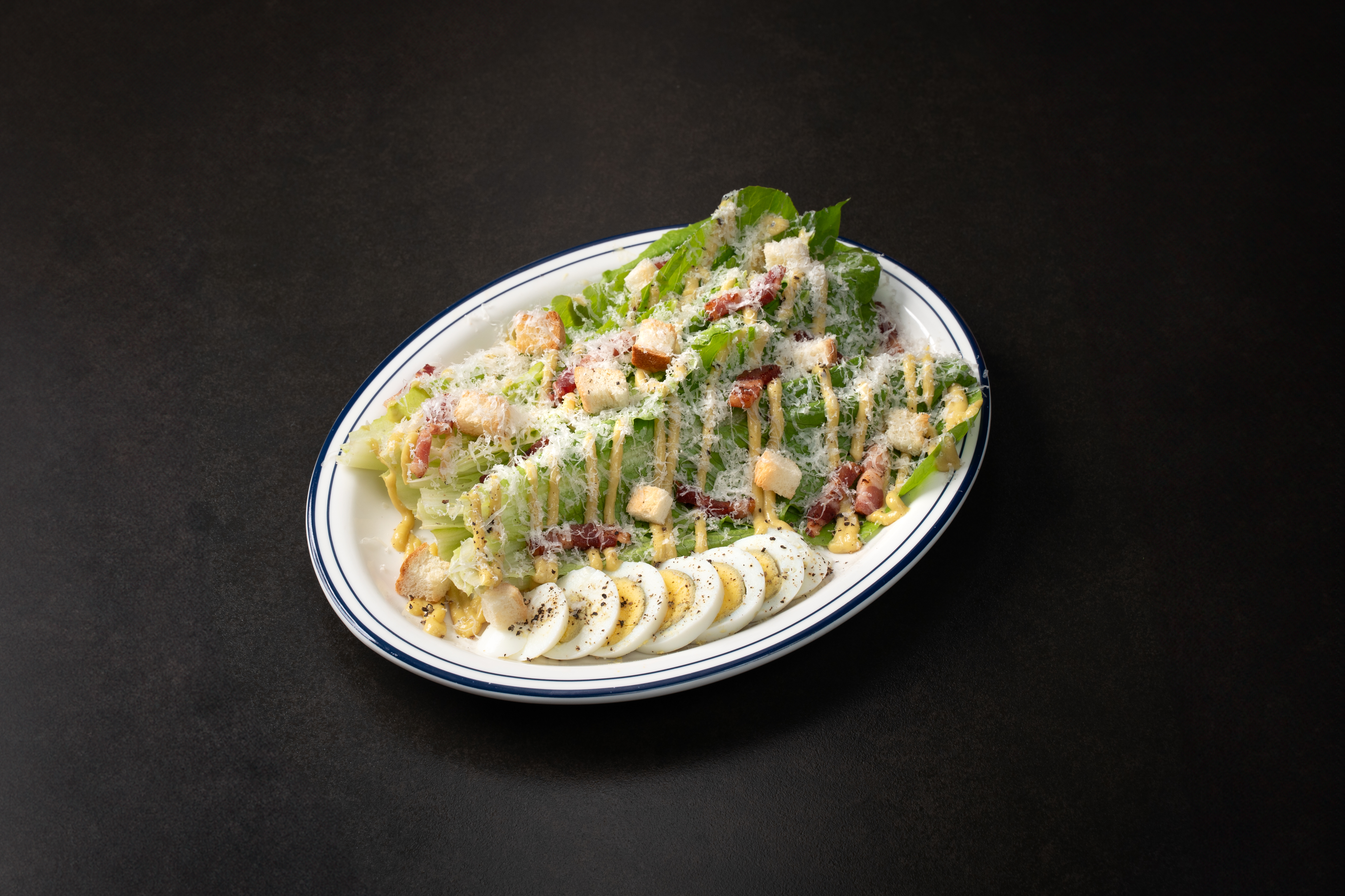 Generous bowl of pasta with house-baked bread at Underbar Pasta Seongsu