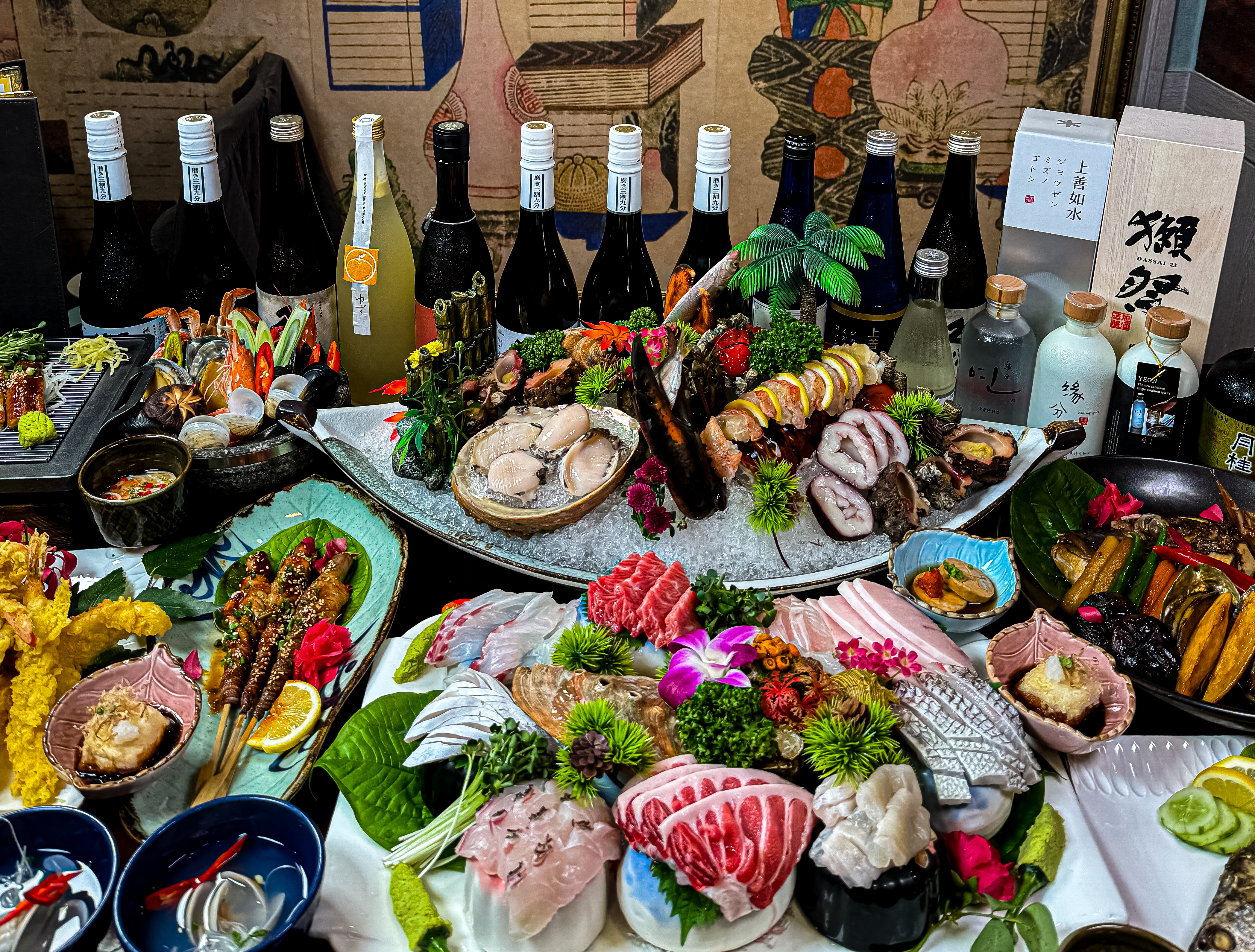 Ilshik Daeseoyang优雅的日式用餐空间带有包间