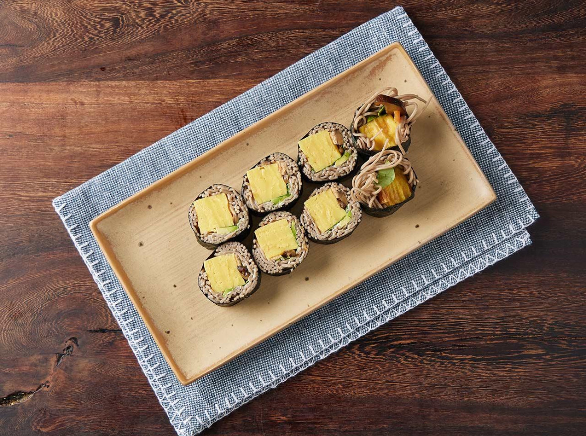 Six Flavors 136 buckwheat gimbap neatly rolled