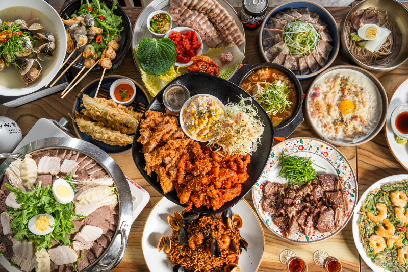 Choonsikdangのモダン韓国料理ダイニングバー、個室とカウンター席