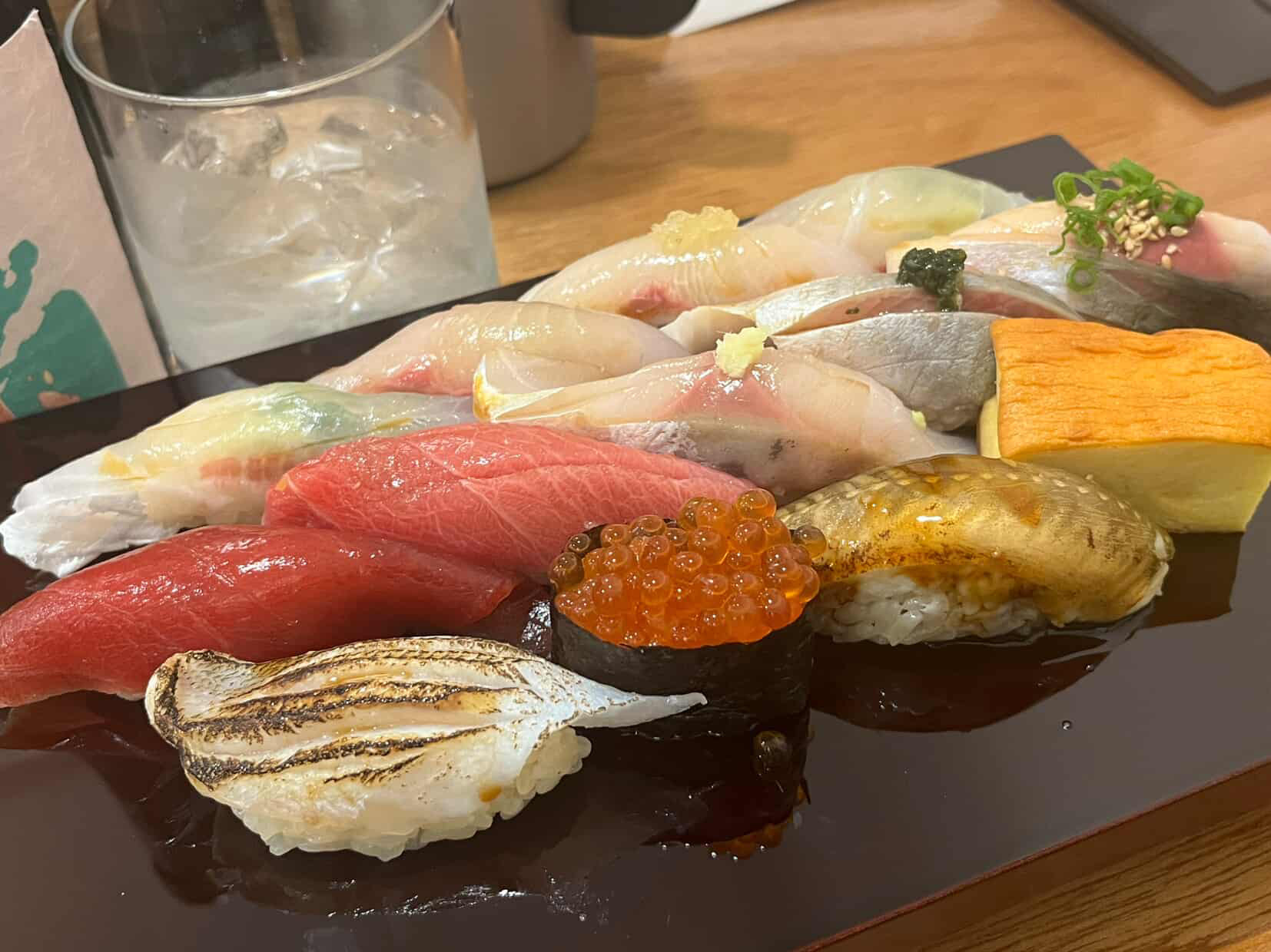 Sushi Showya red-vinegar rice nigiri set in Bangbae