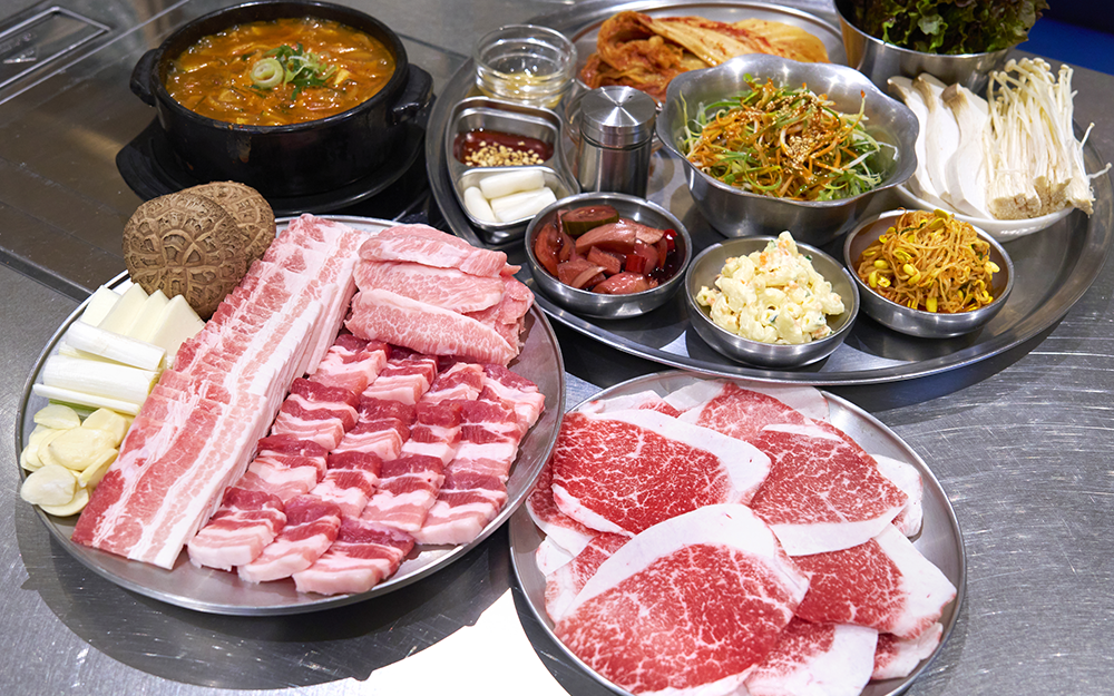 Bangdon Sikdang aged pork belly with Haenam aged kimchi