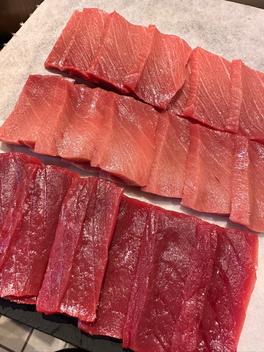 Sushi handa 寿司吧台，干净的握寿司