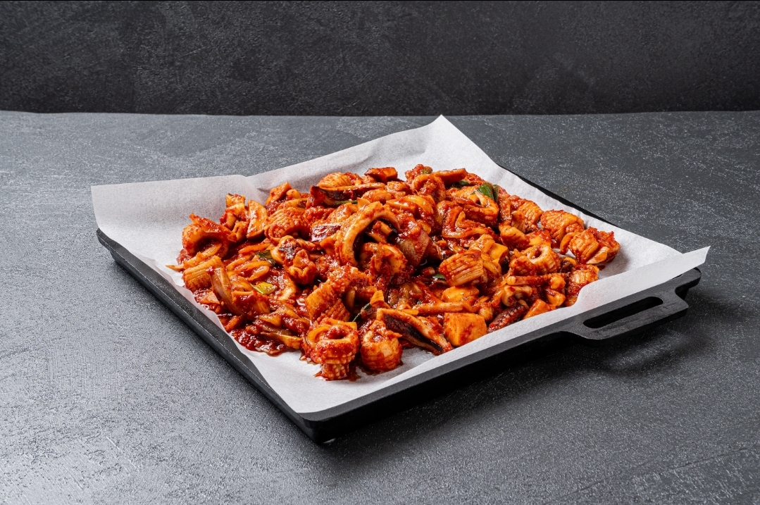 Yeongwol Sarangbang Gwanghwamun traditional grill with pork and classic sides