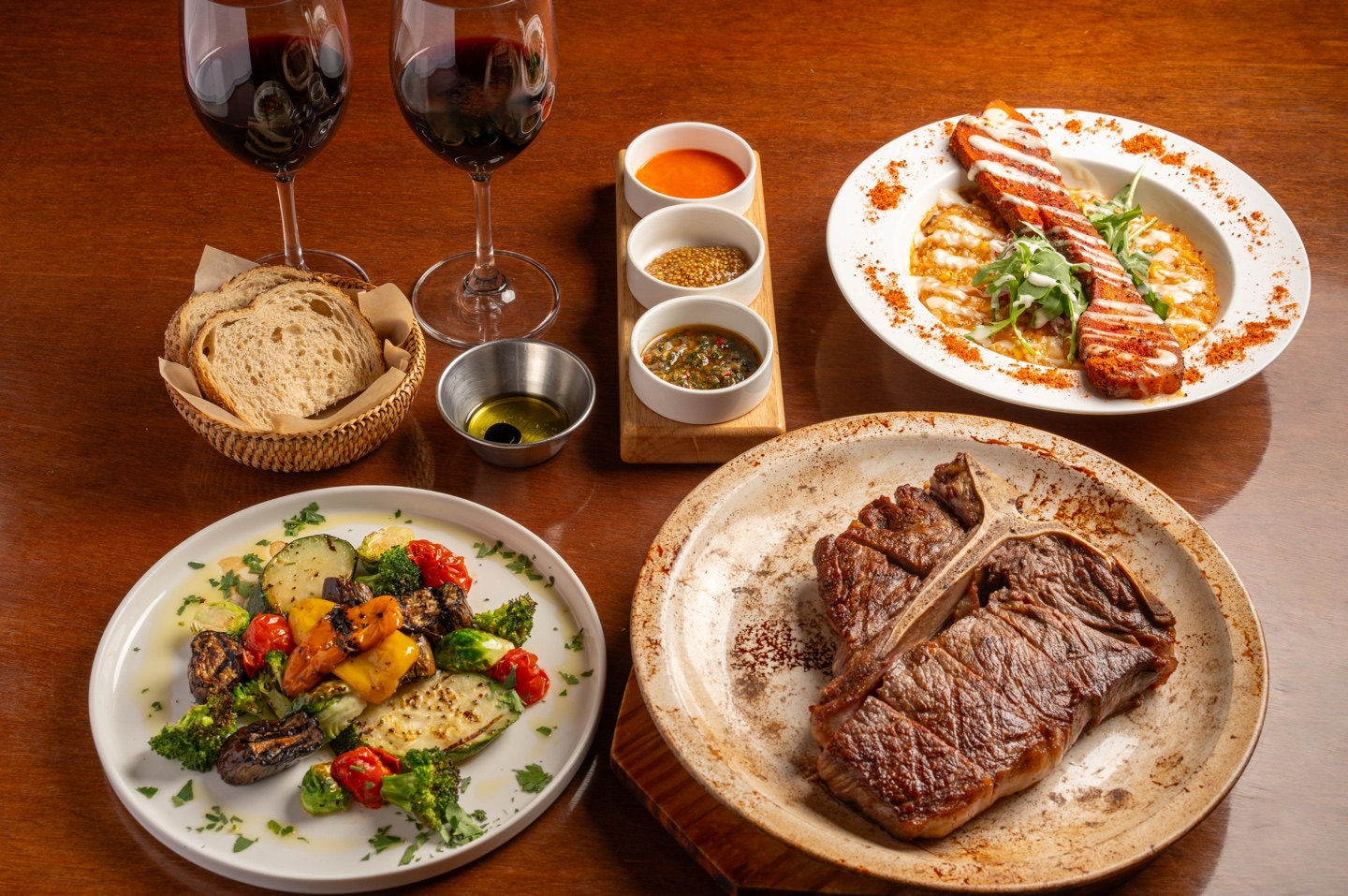 August Hillのステーキとデザートのペアリング