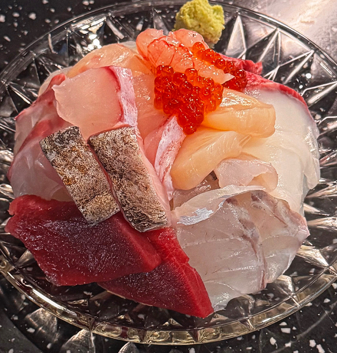 Chanmakase Seongsu sashimi and sake at the bar