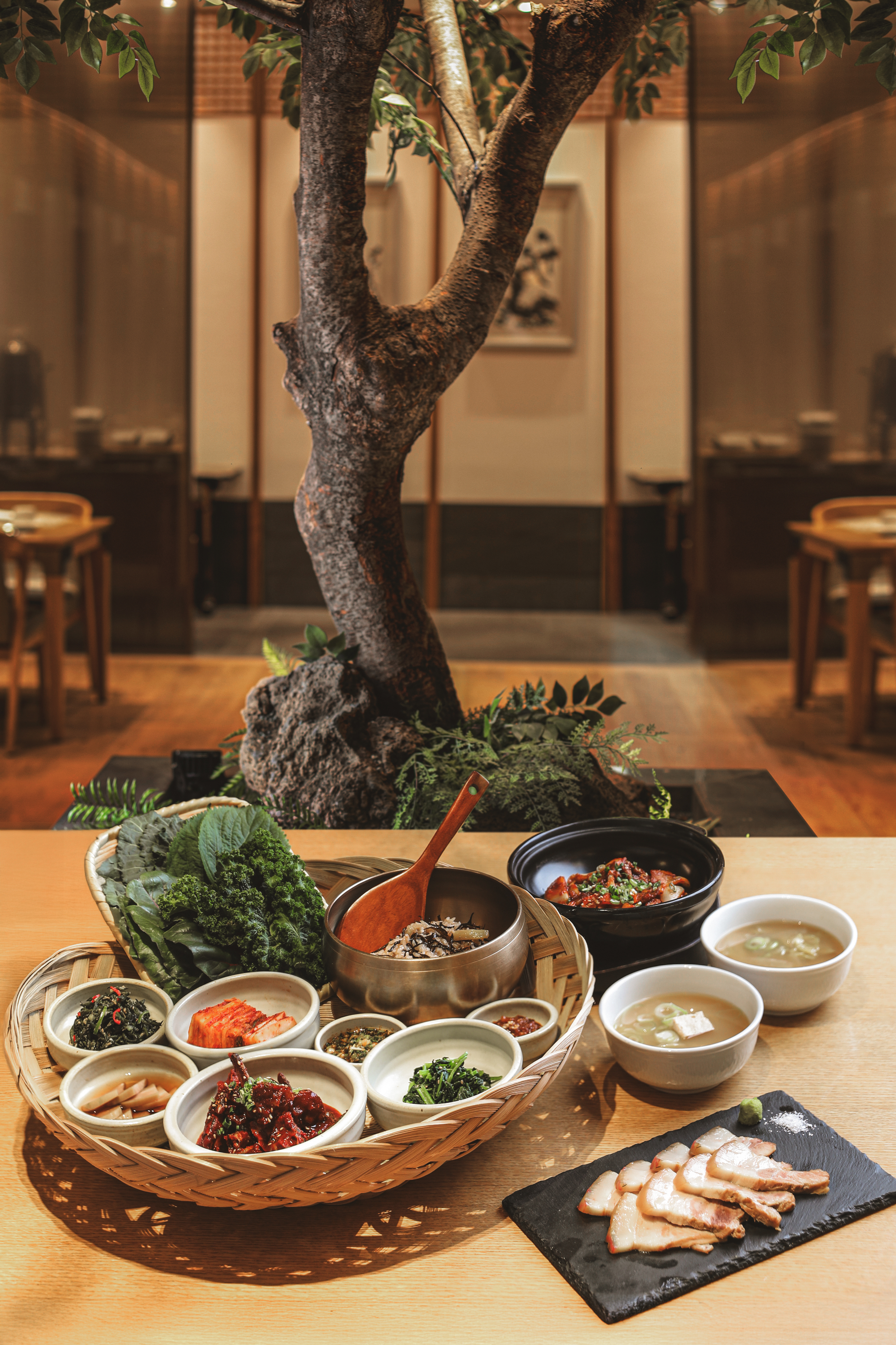 JEJU SEON modern Nangpoon babsang with seasonal Jeju produce