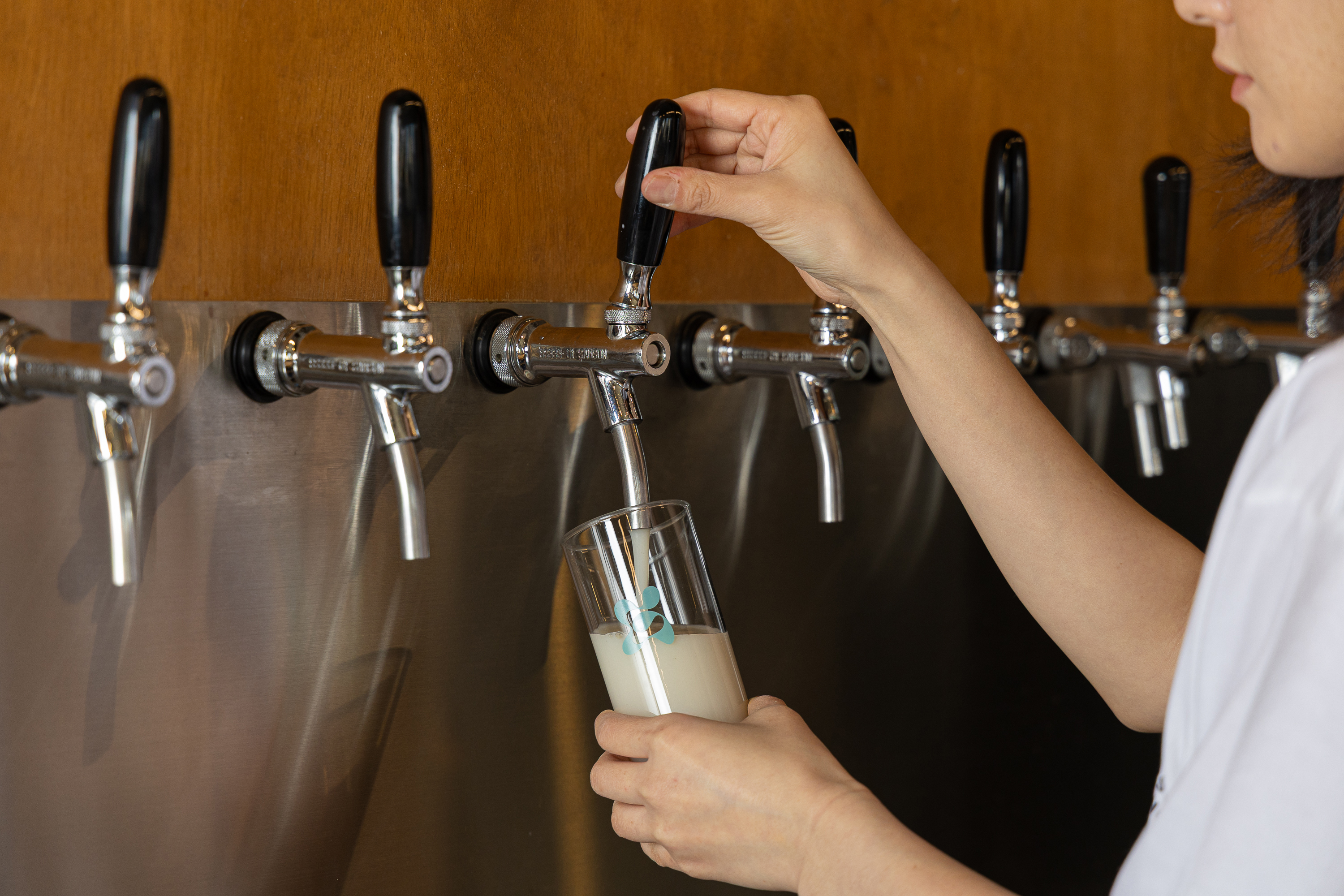 廣安里Ggulggeok House自釀酒廠與酒吧陳設