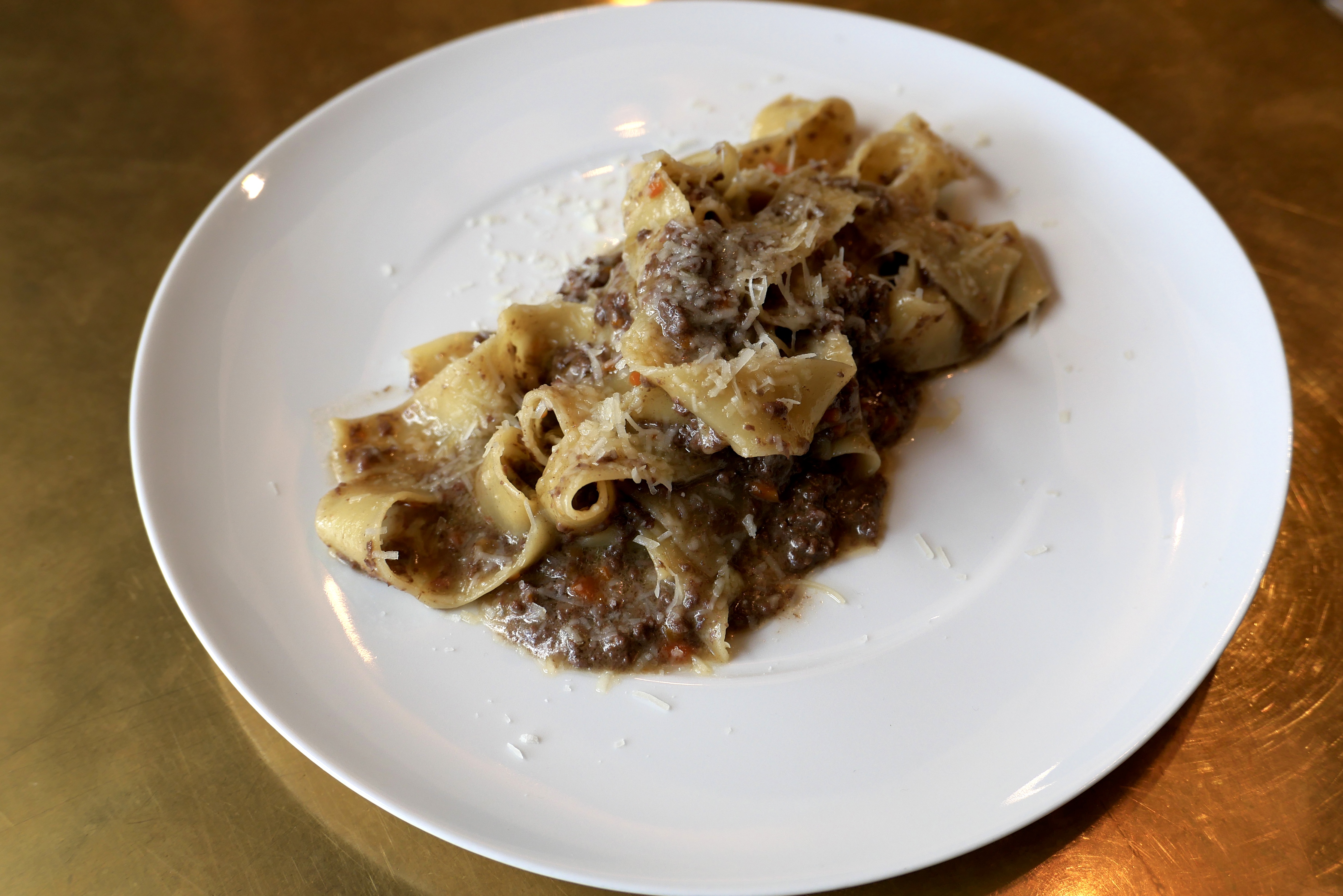 Italyjae hanok dining room with pasta