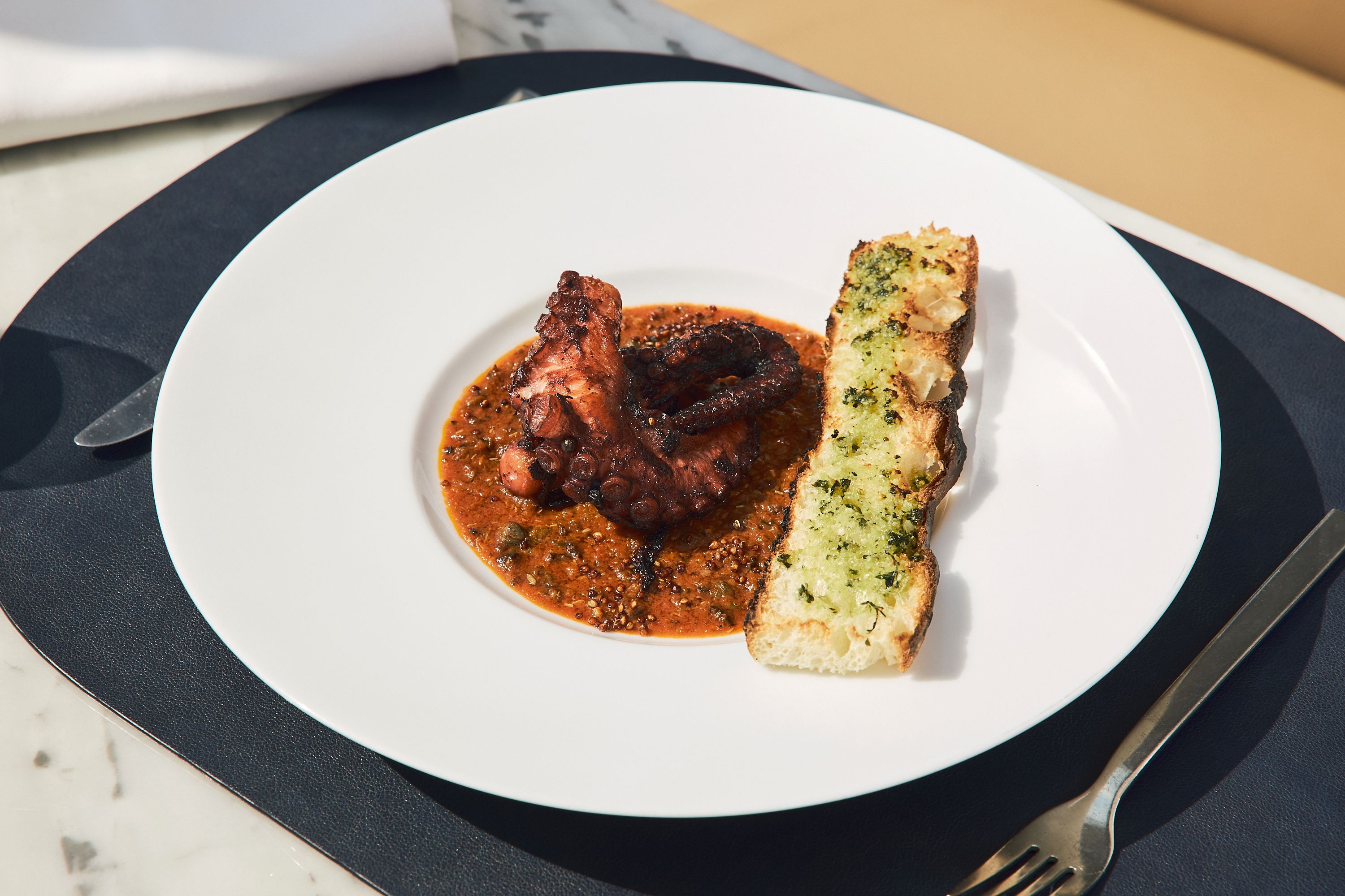 Boccalino 四季飯店首爾 日光灑落餐廳