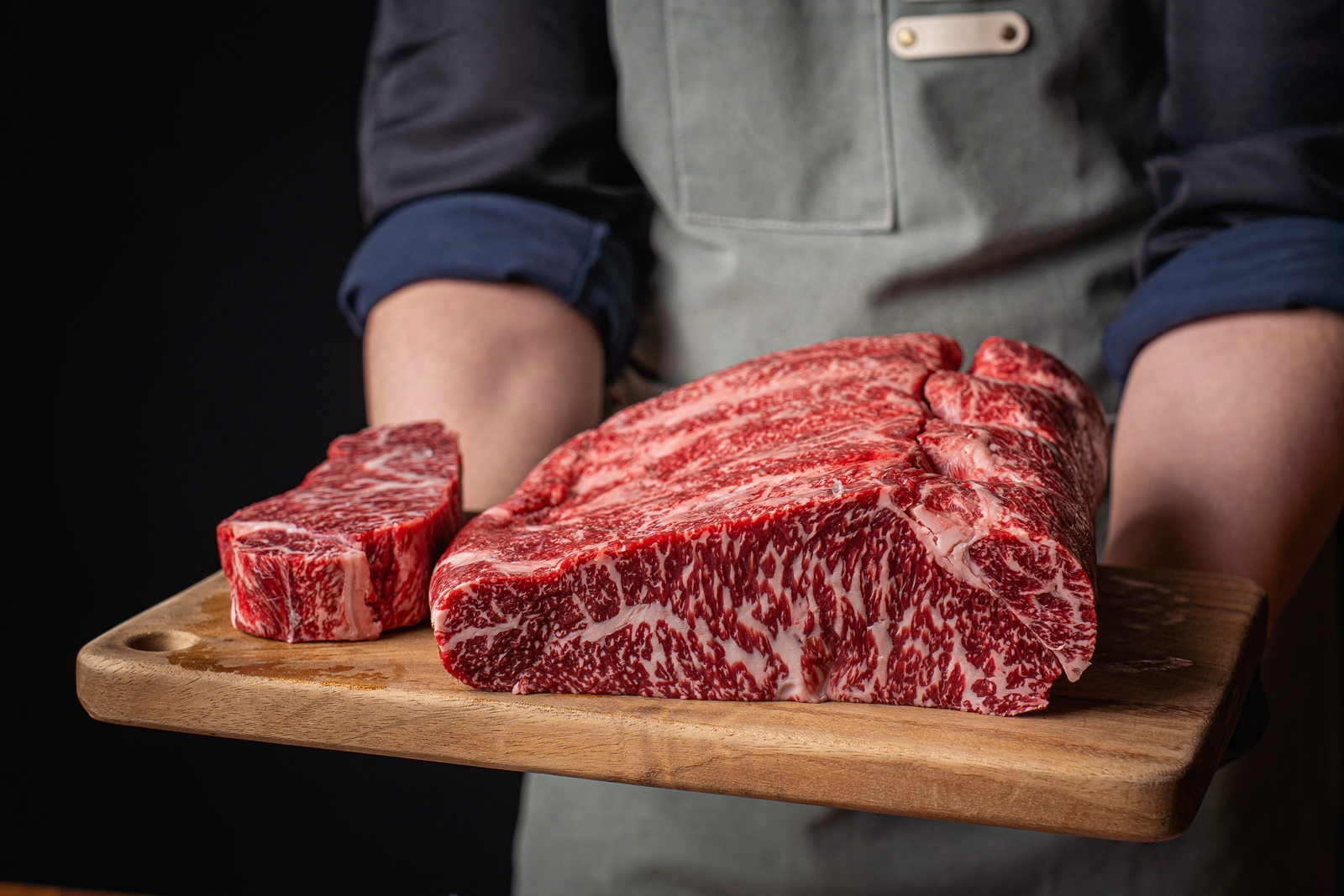 Doma 3 Gangnam premium Hanwoo grilling over heat