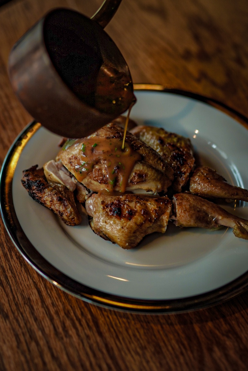 Mckenzie applewood live-fire bar counter