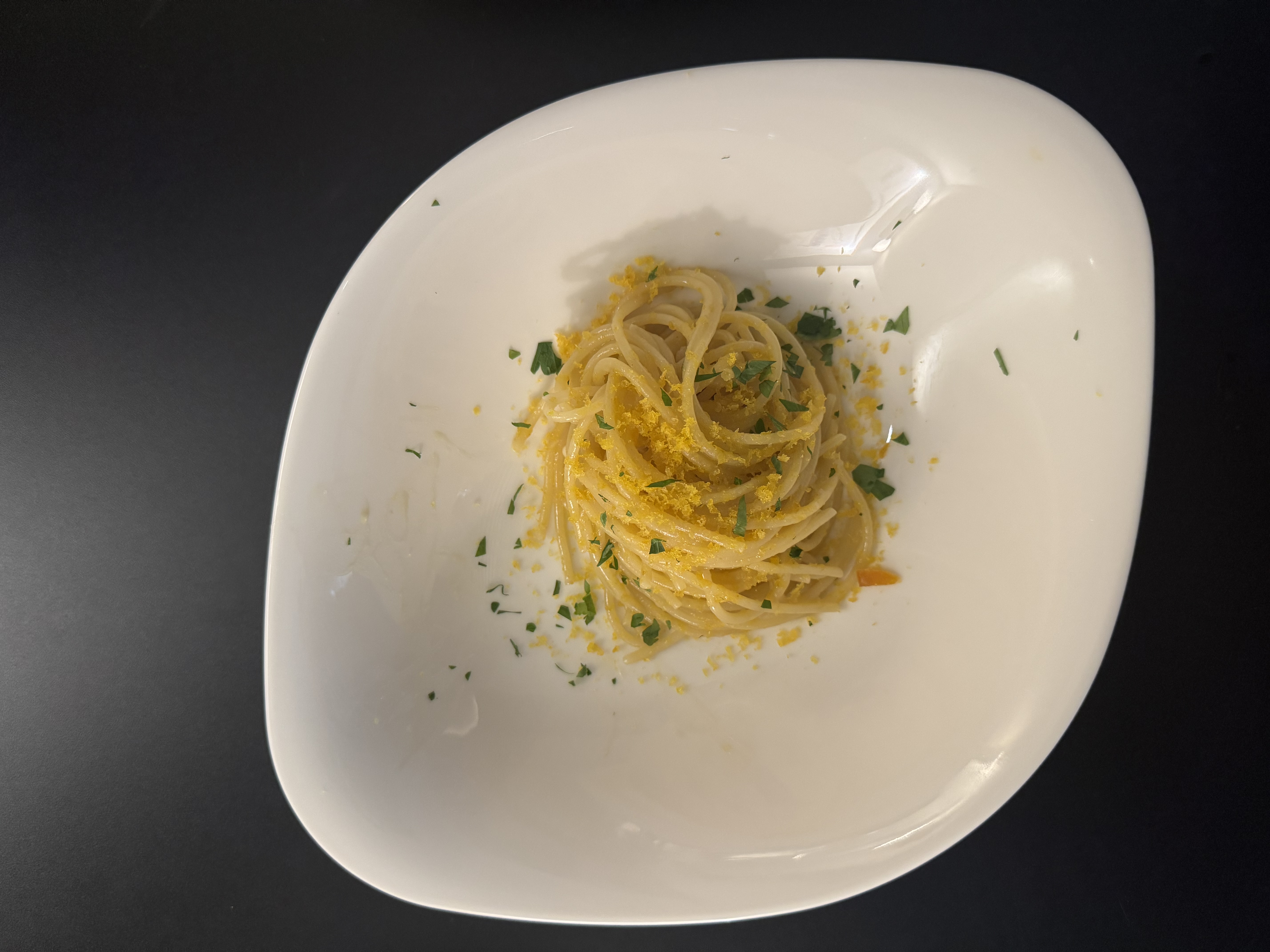 Ouver wine bar with Italian-inspired plates