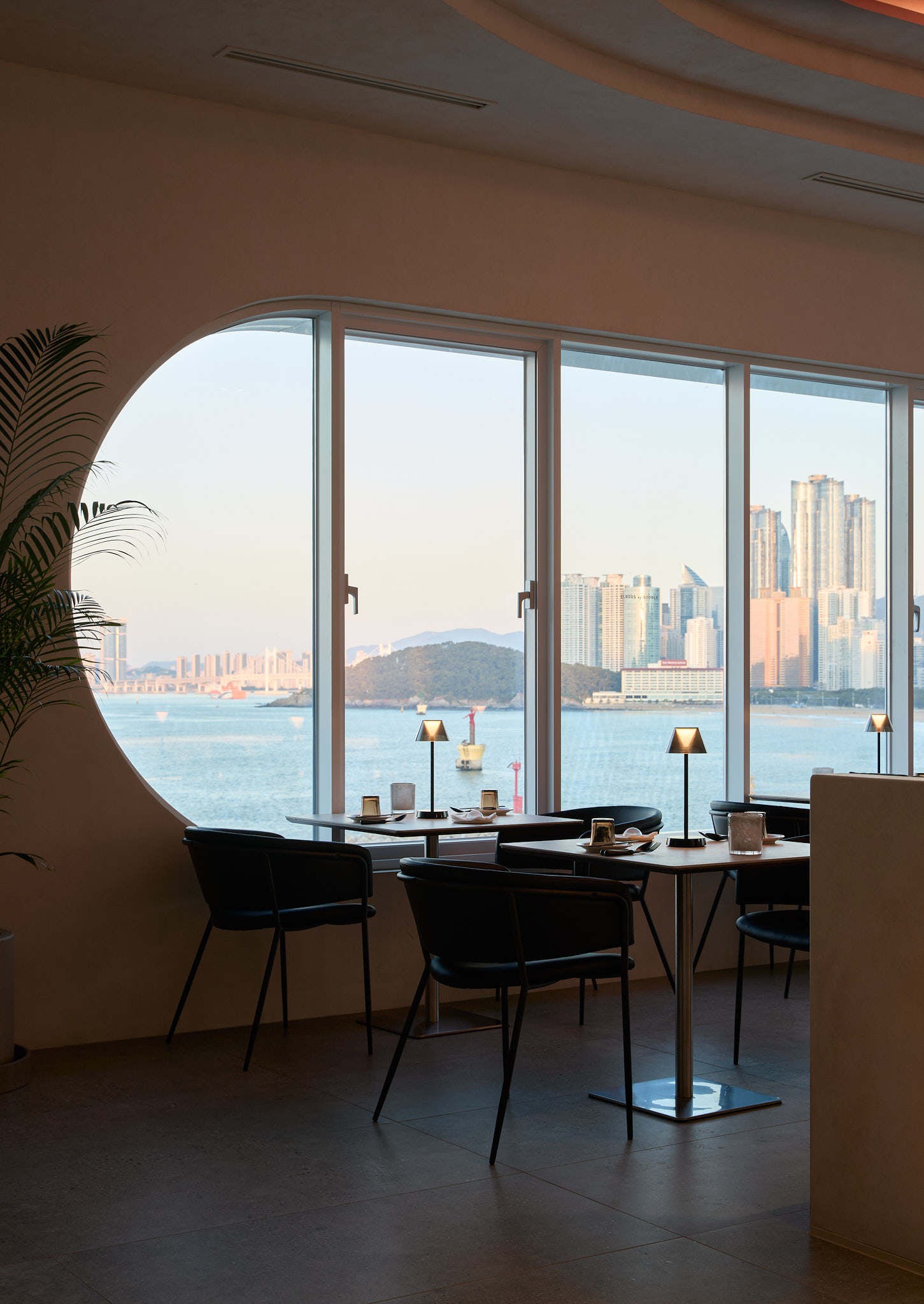 ELBOOS by SOOBLE sea-view dining bar at sunset