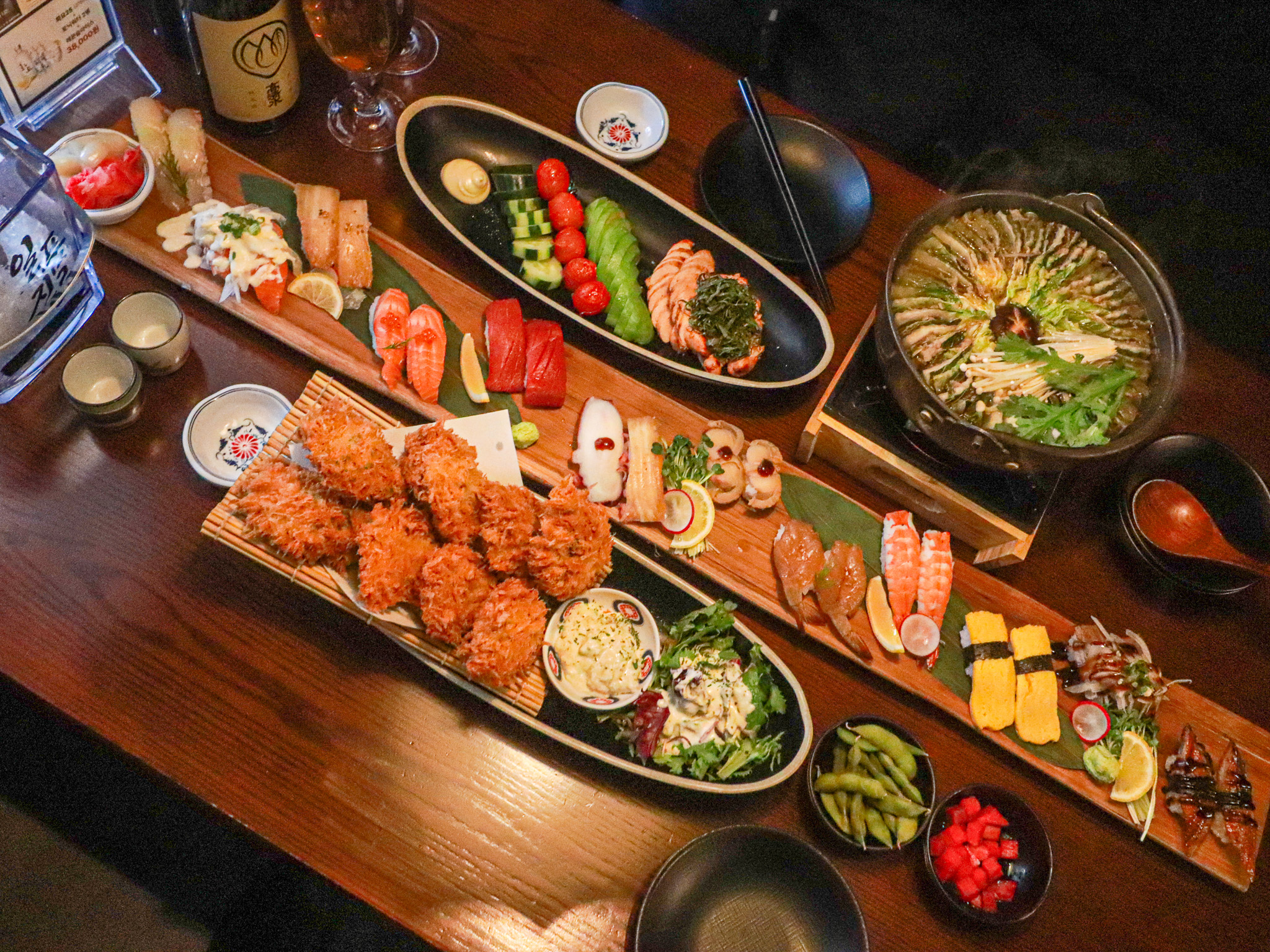 Soundproof private room at Izakaya Namu Yeouido with moody lighting