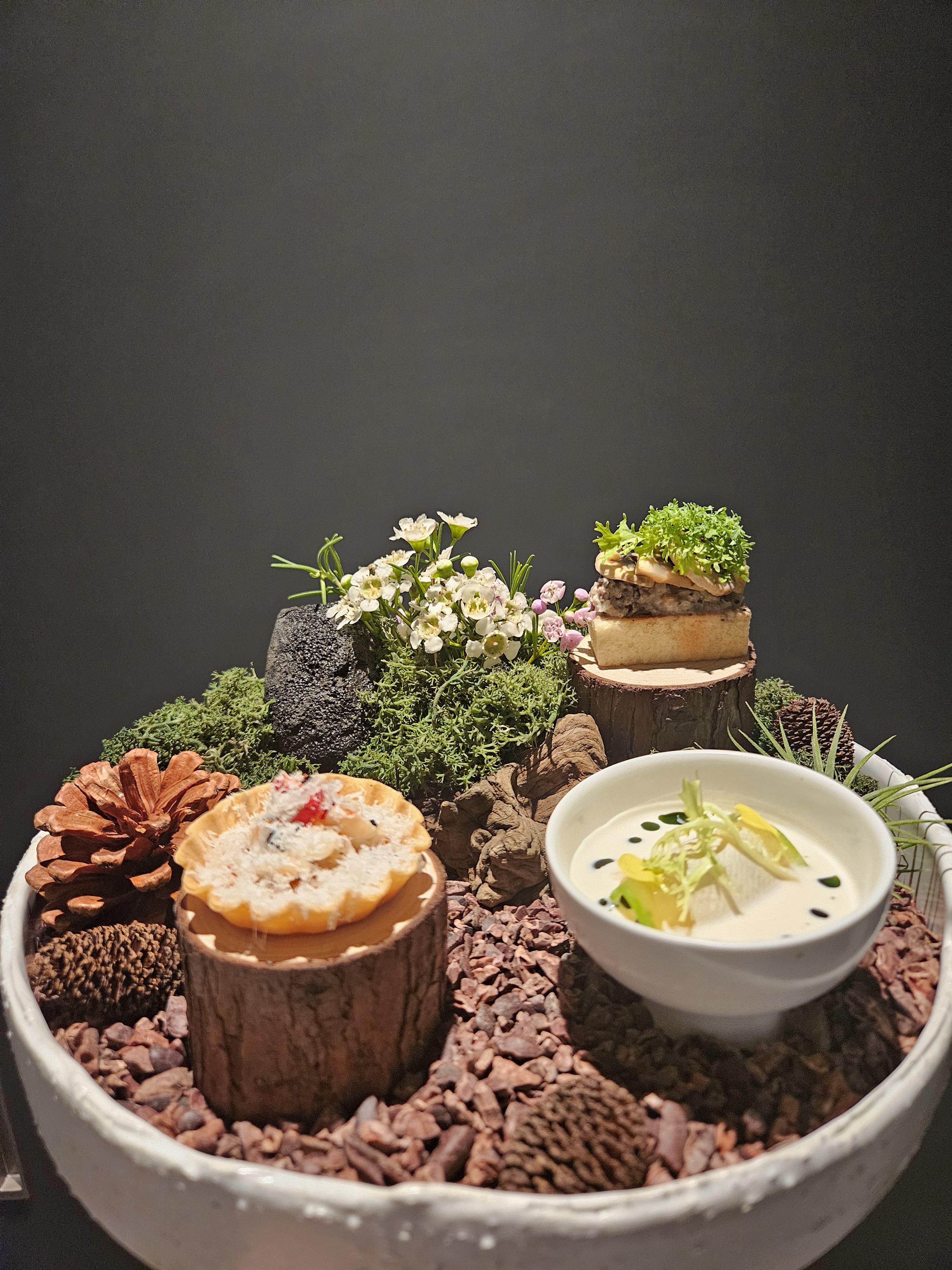 Private Hanwoo dining course with elegant plating and wine