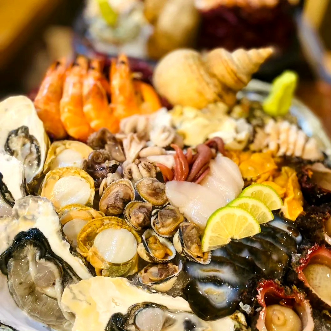 바랗東海岸海鮮現代擺盤，位於新沙