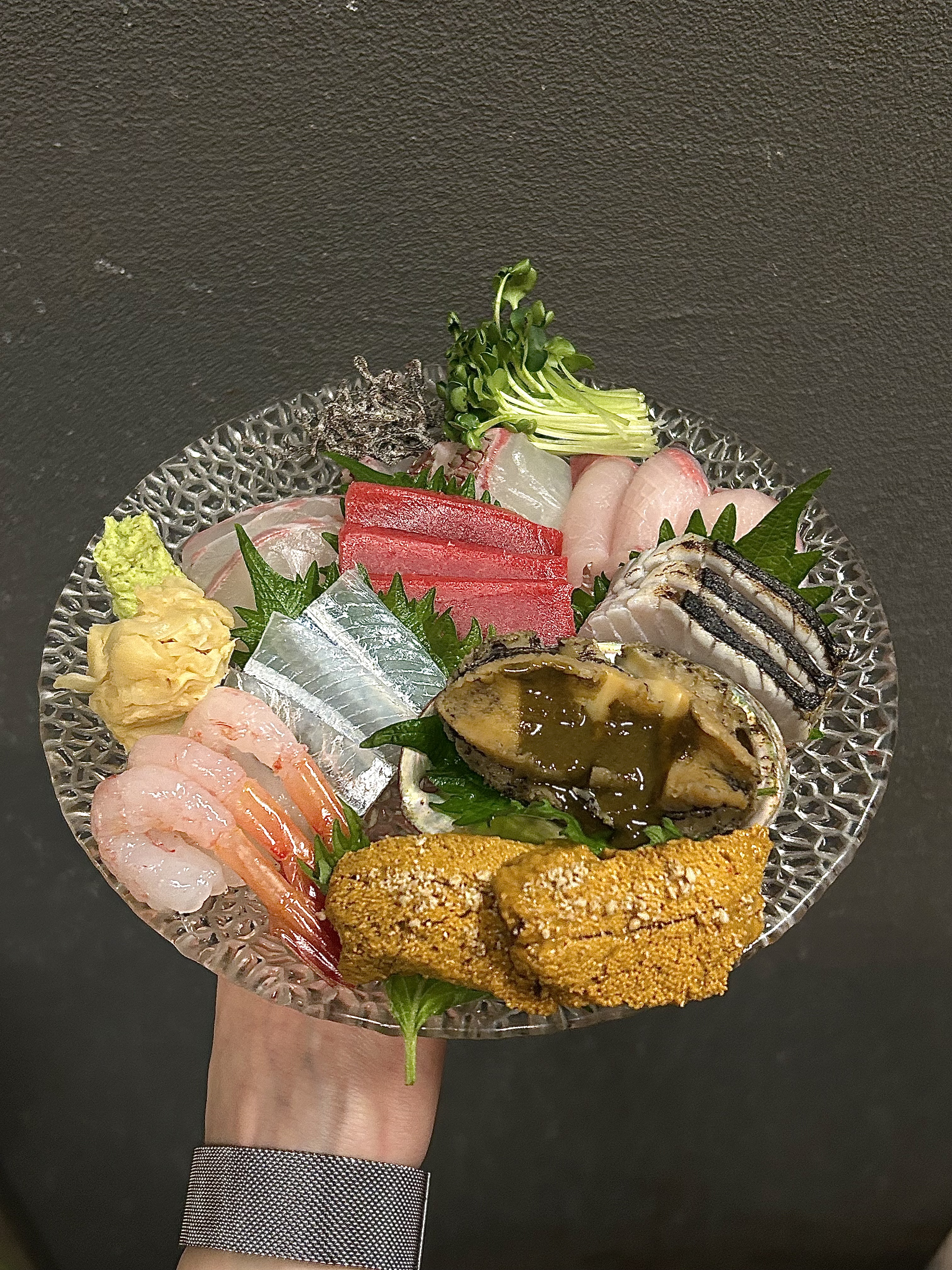 CALM CALM mackerel sushi and futomaki