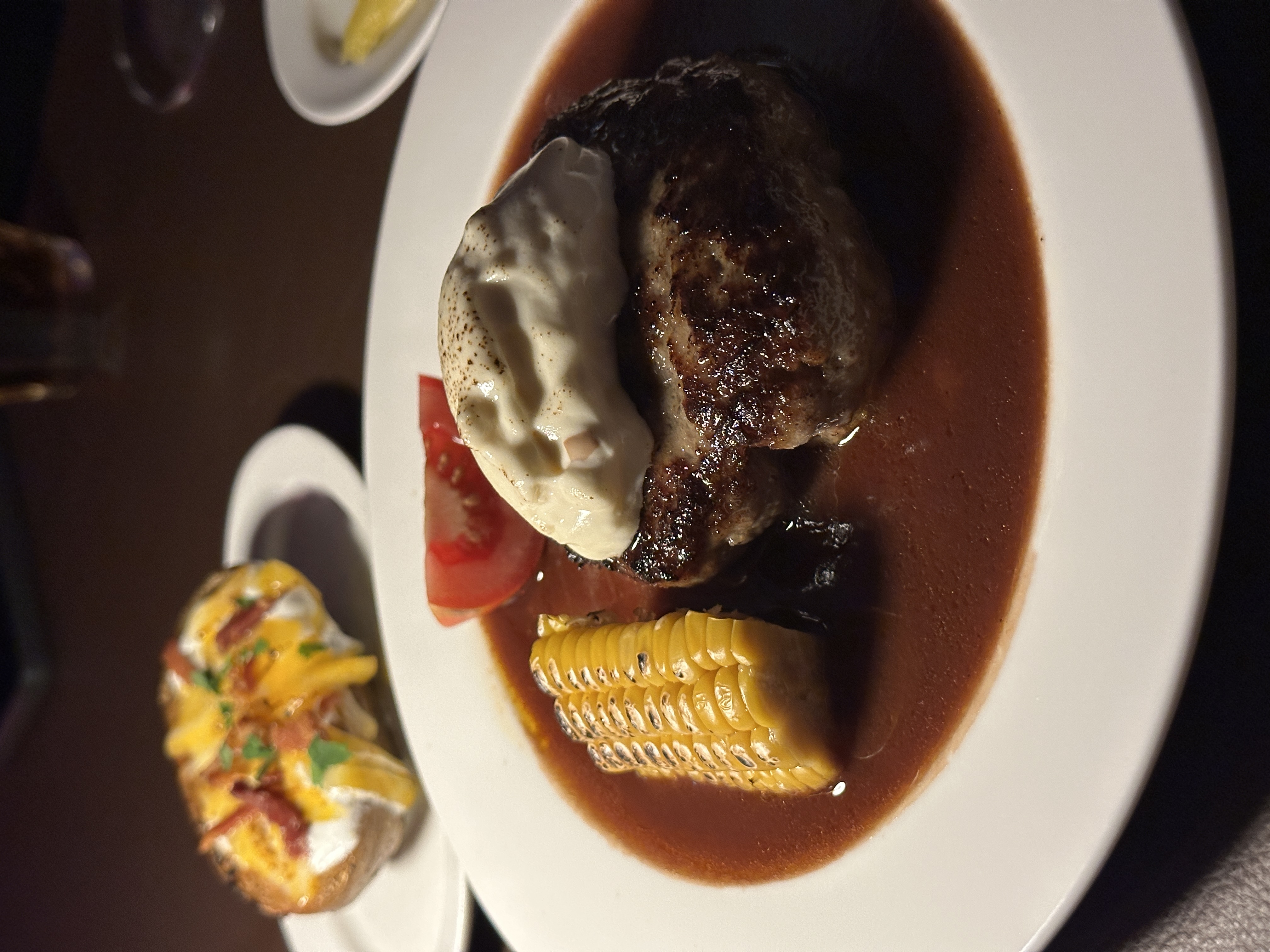 Cotton Club Sounds Hannamのライブジャズステージとワイン