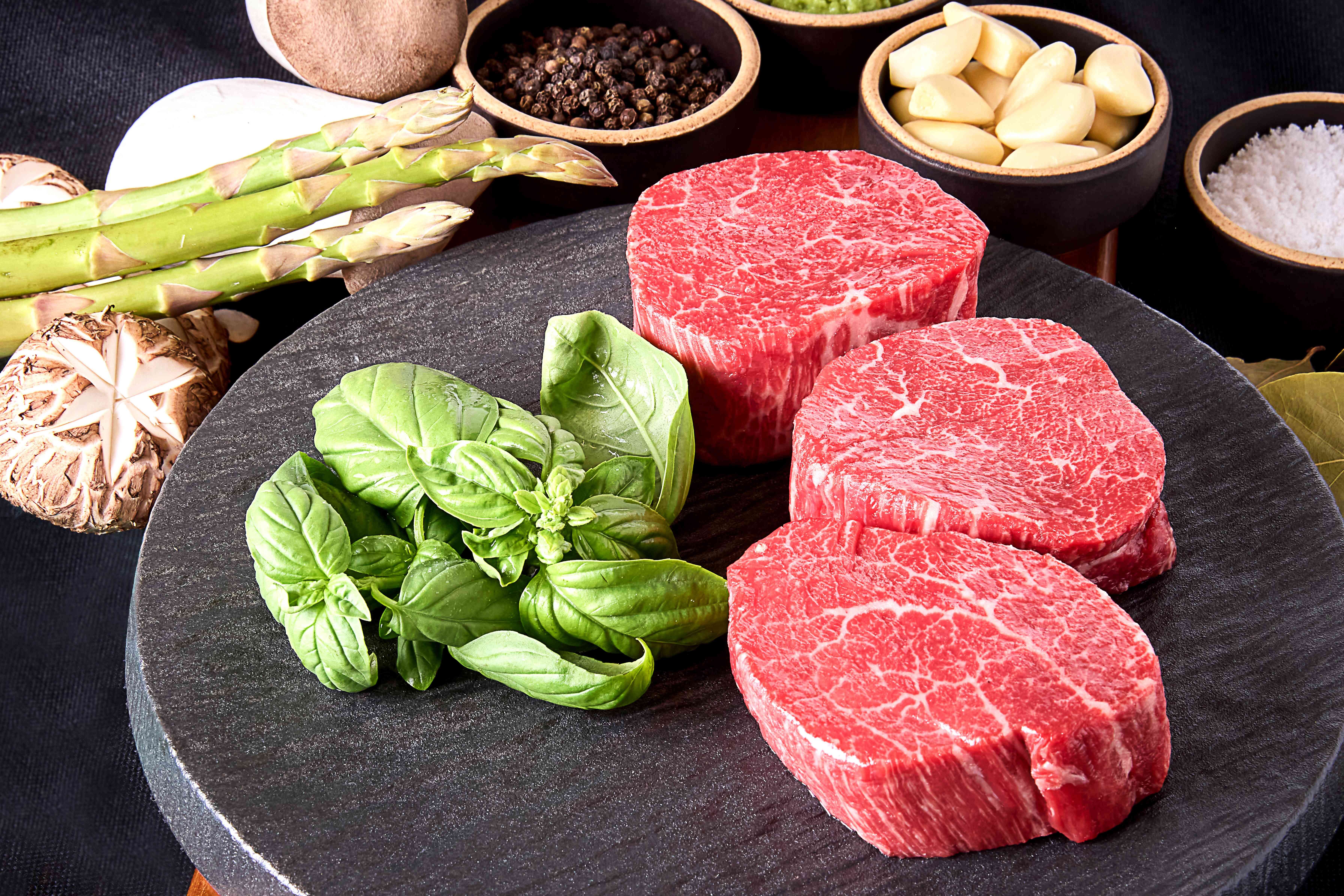 Woochampan韩牛炭火烤制配小菜