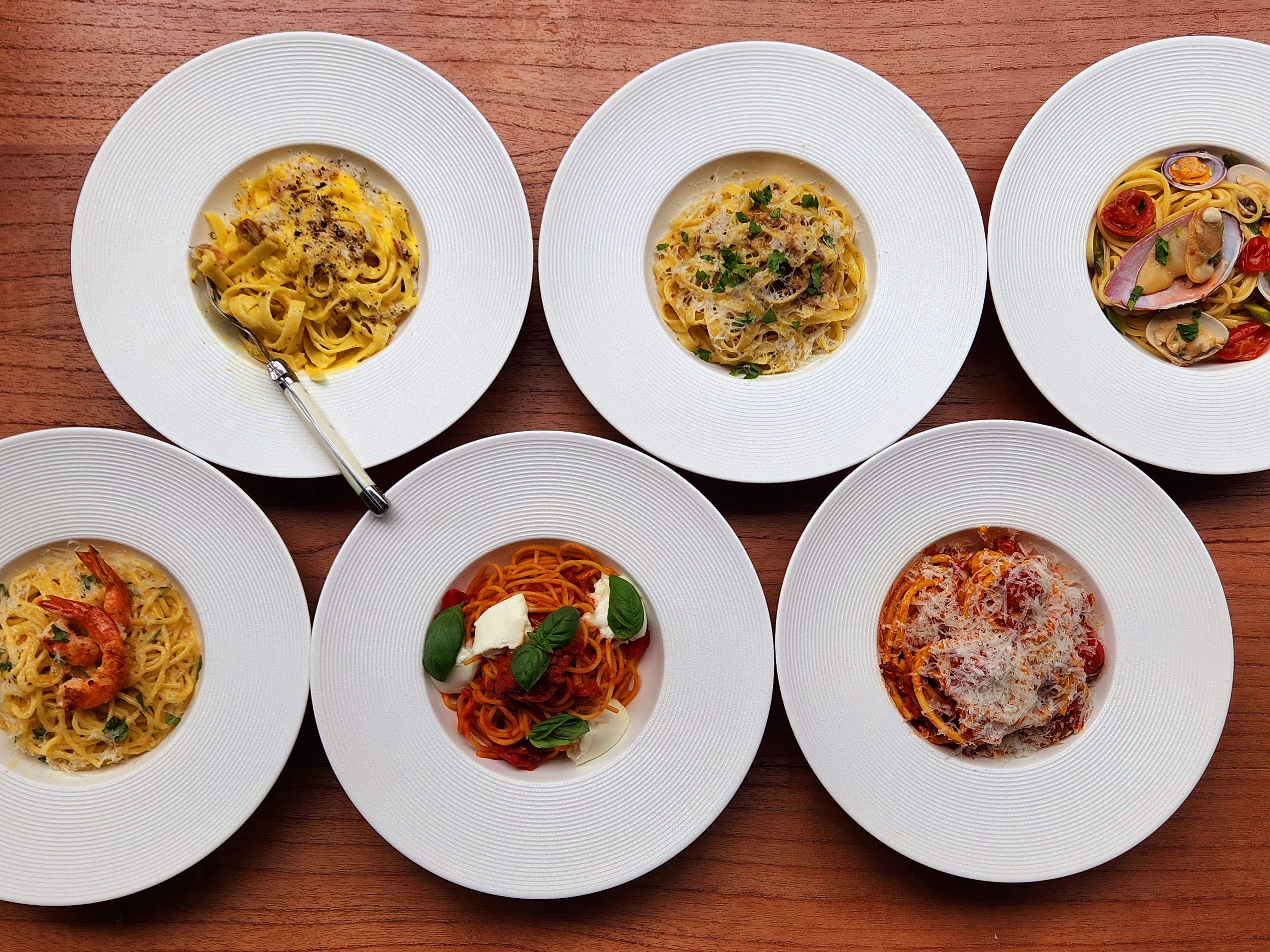 Trattoria Heidi區域義大利套餐與酒杯