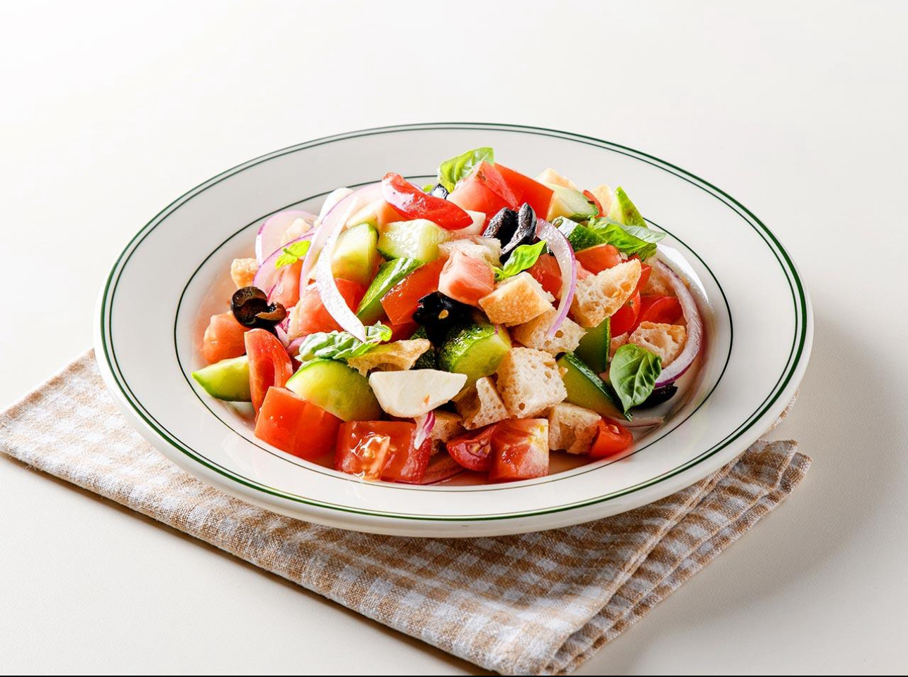 Unone classic Italian plates in a small Sangam alley restaurant