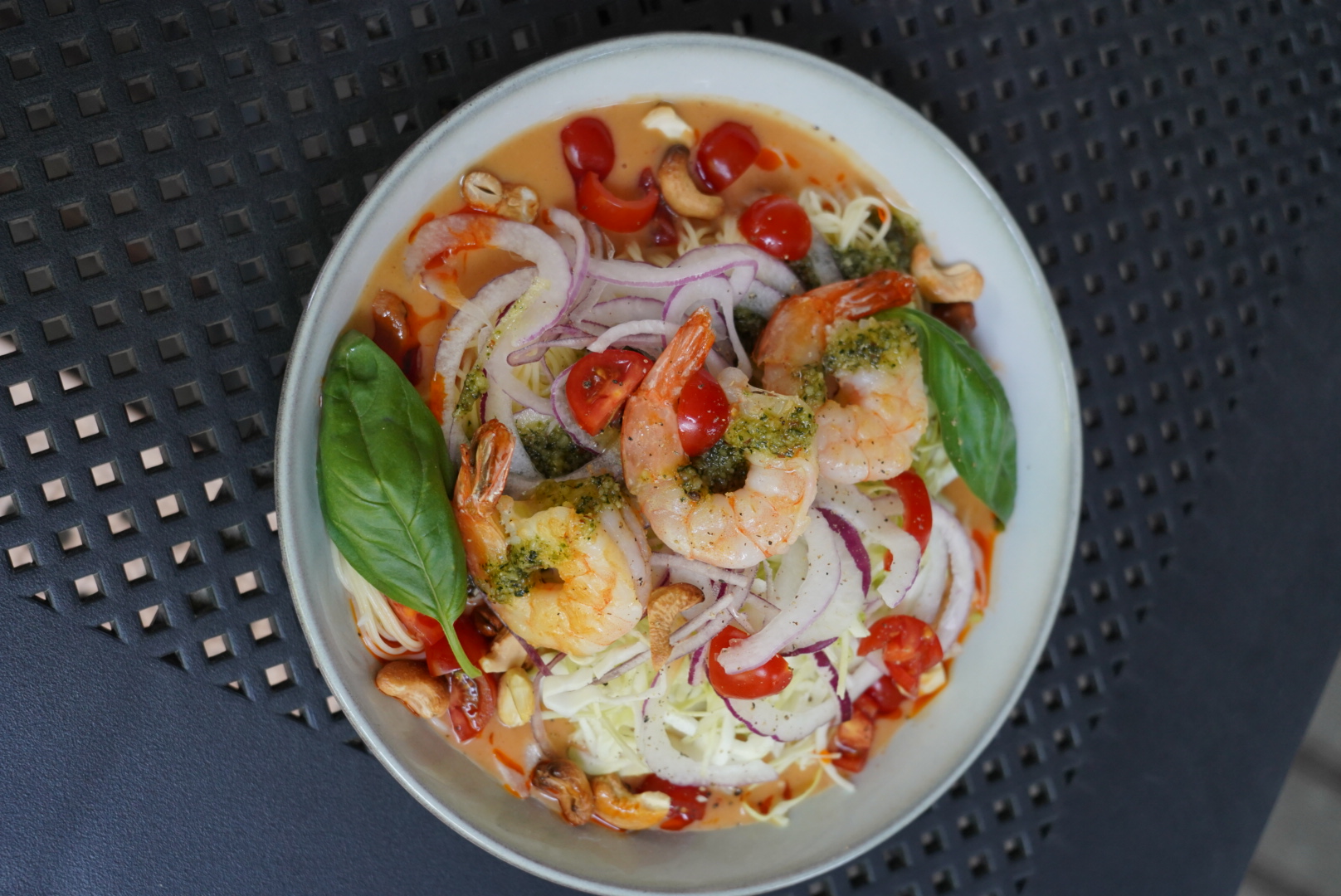 Cafesomemore The Zenith建筑内的季节性早午餐