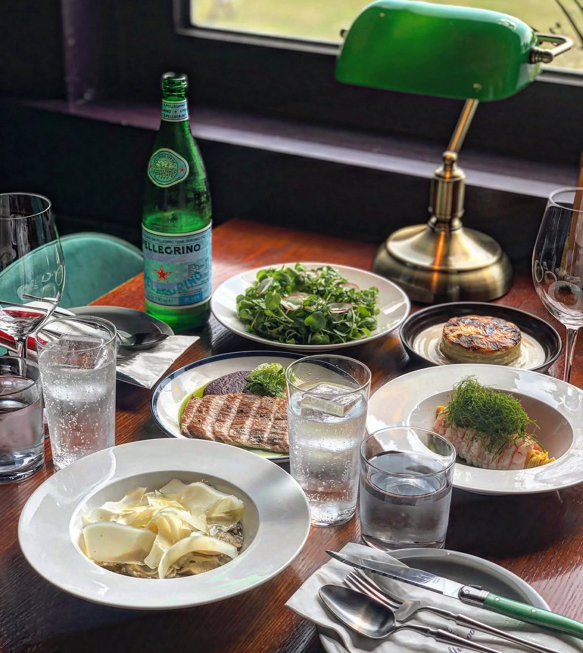 慶州のスティルルーム 欧風ダイニングバー ウイスキーと眺望