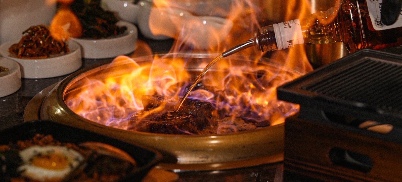 HWADINE 在論峴的高級韓牛與時尚用餐環境