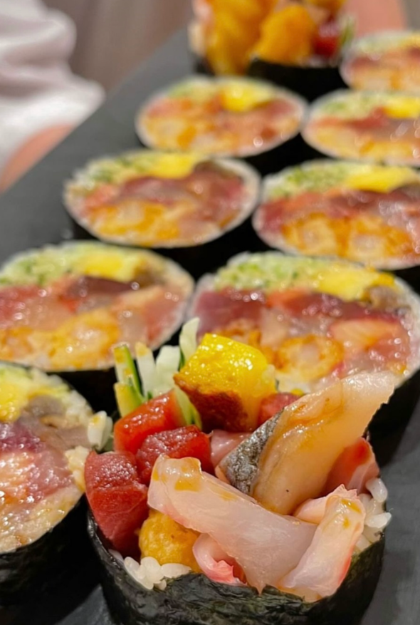 Sushi Hakuya assorted nigiri and sake in Nowon