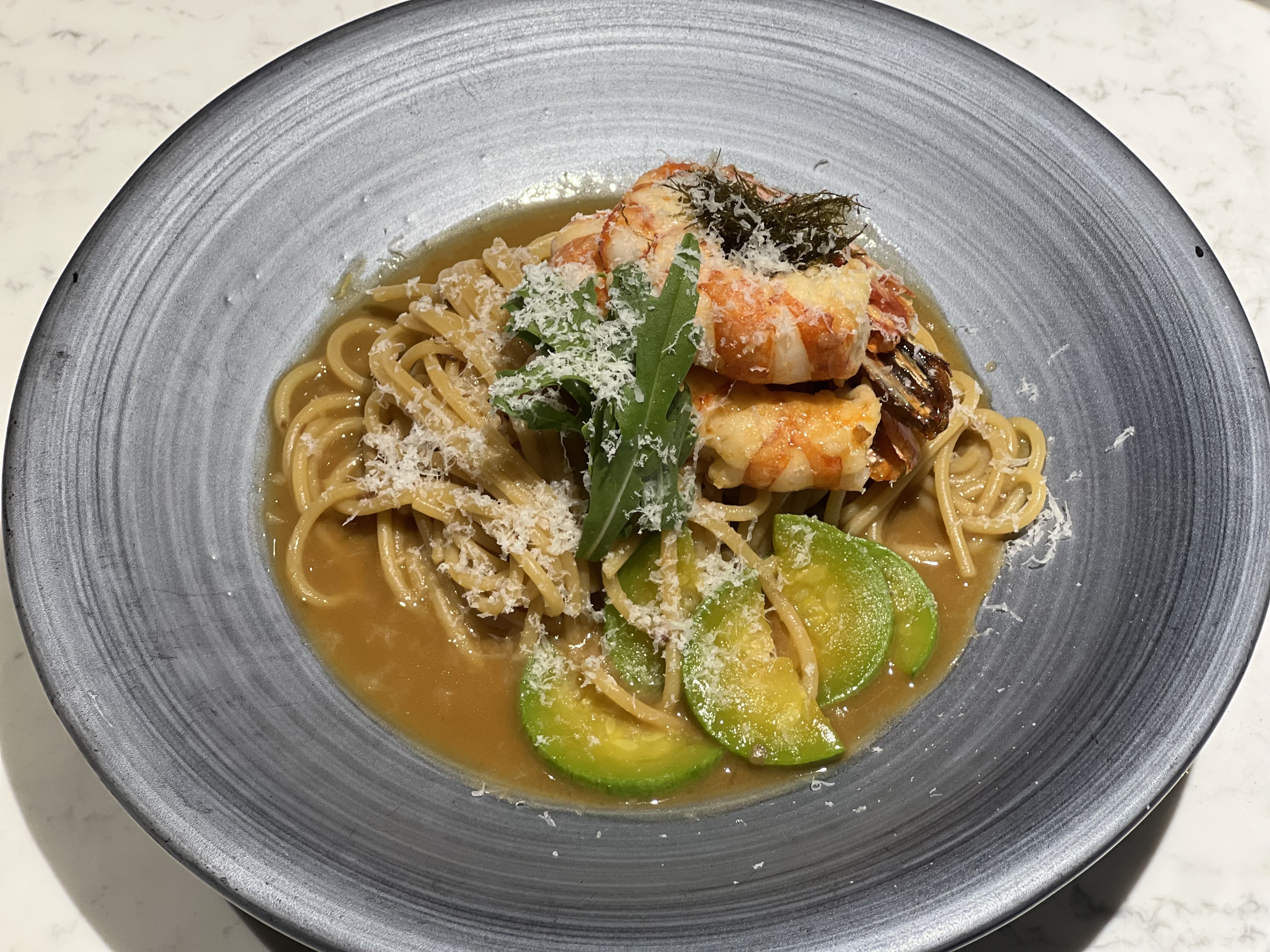 지칸 삼성2호점 品味寿司与高球酒吧吧台