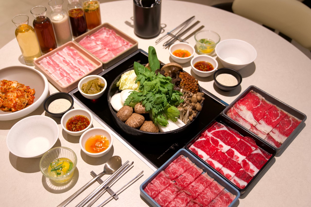 NOYA shabu-shabu and sukiyaki set with clean plating