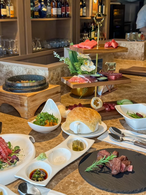 MUU韩牛餐厅 个人烧烤架配大理石纹牛排